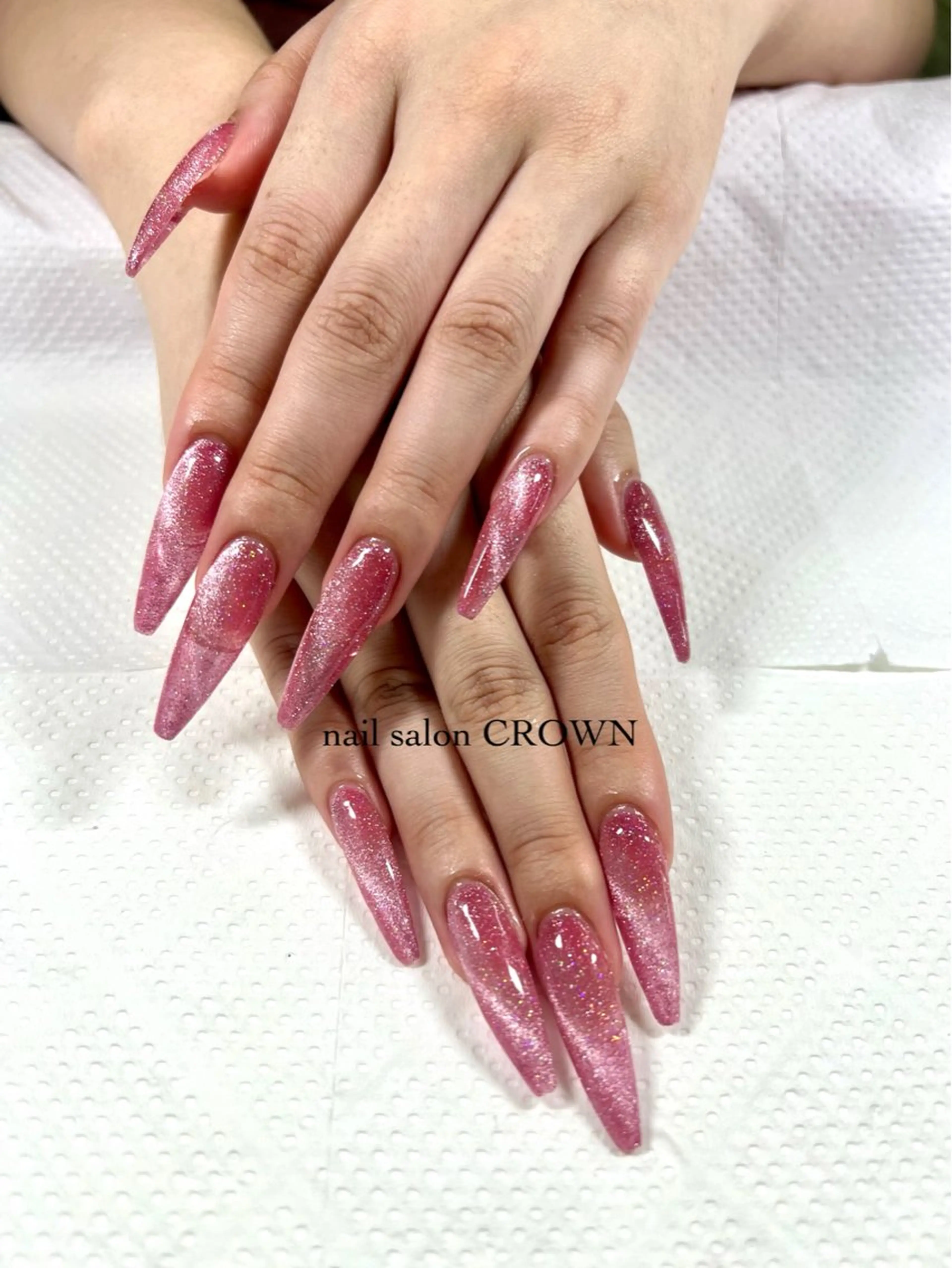 ネイル マグネットネイル nail salon CROWNのネイルデザイン
