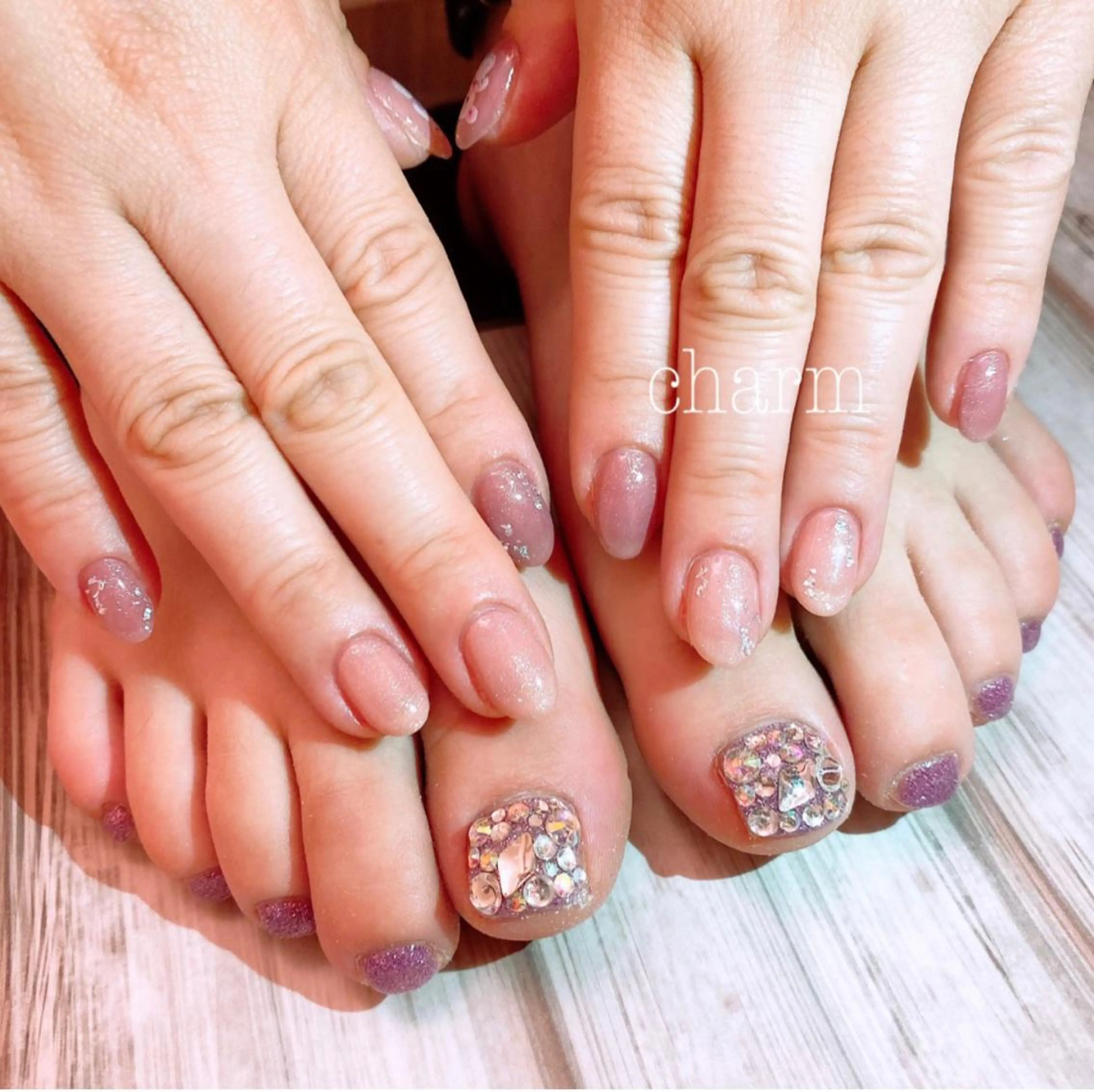 ネイル ハンドネイル フットネイル nail salon charm:e所属・nail salon charm:eのネイルデザイン
