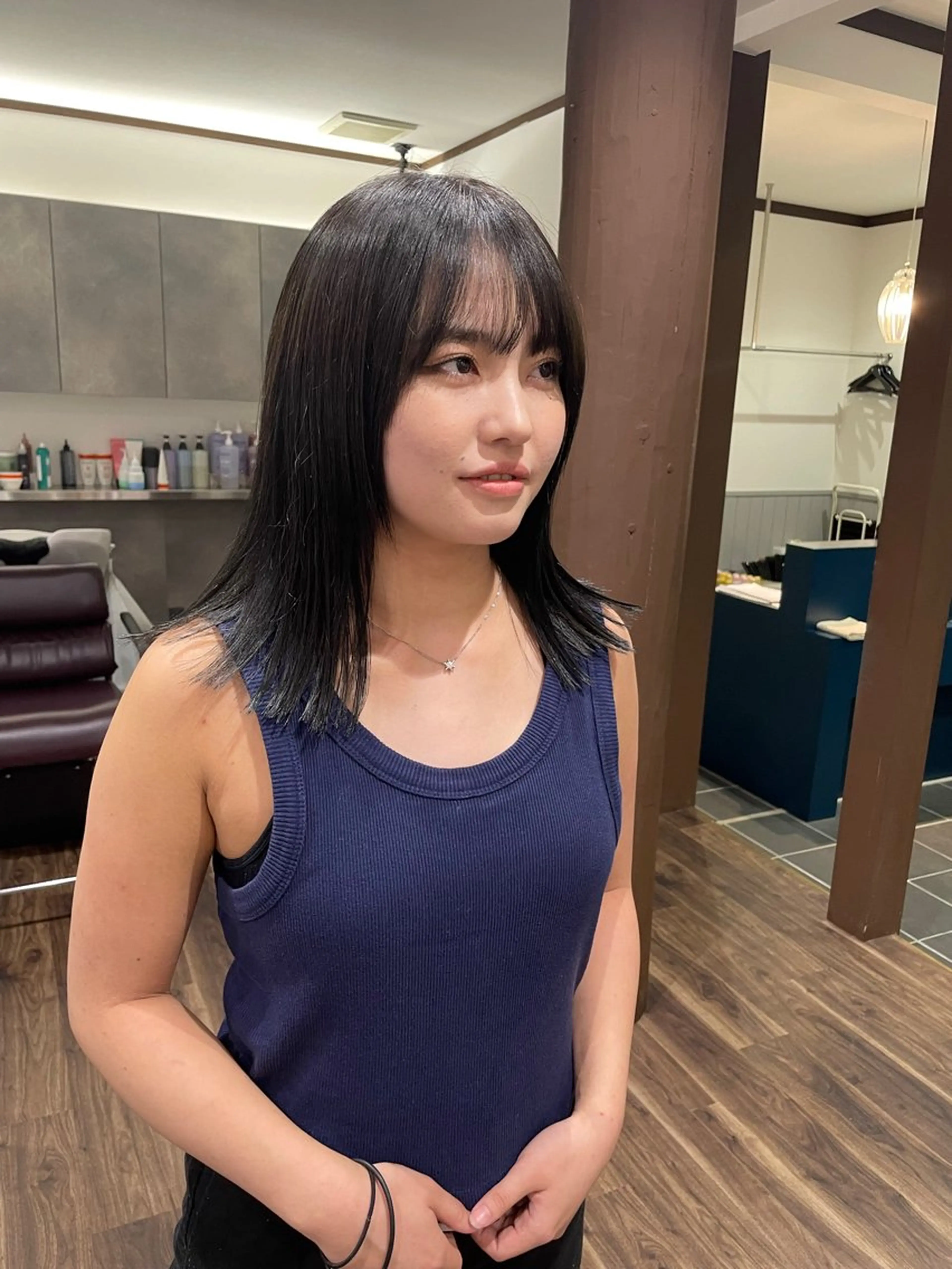 ミディアム 稲垣 熙のヘアスタイル