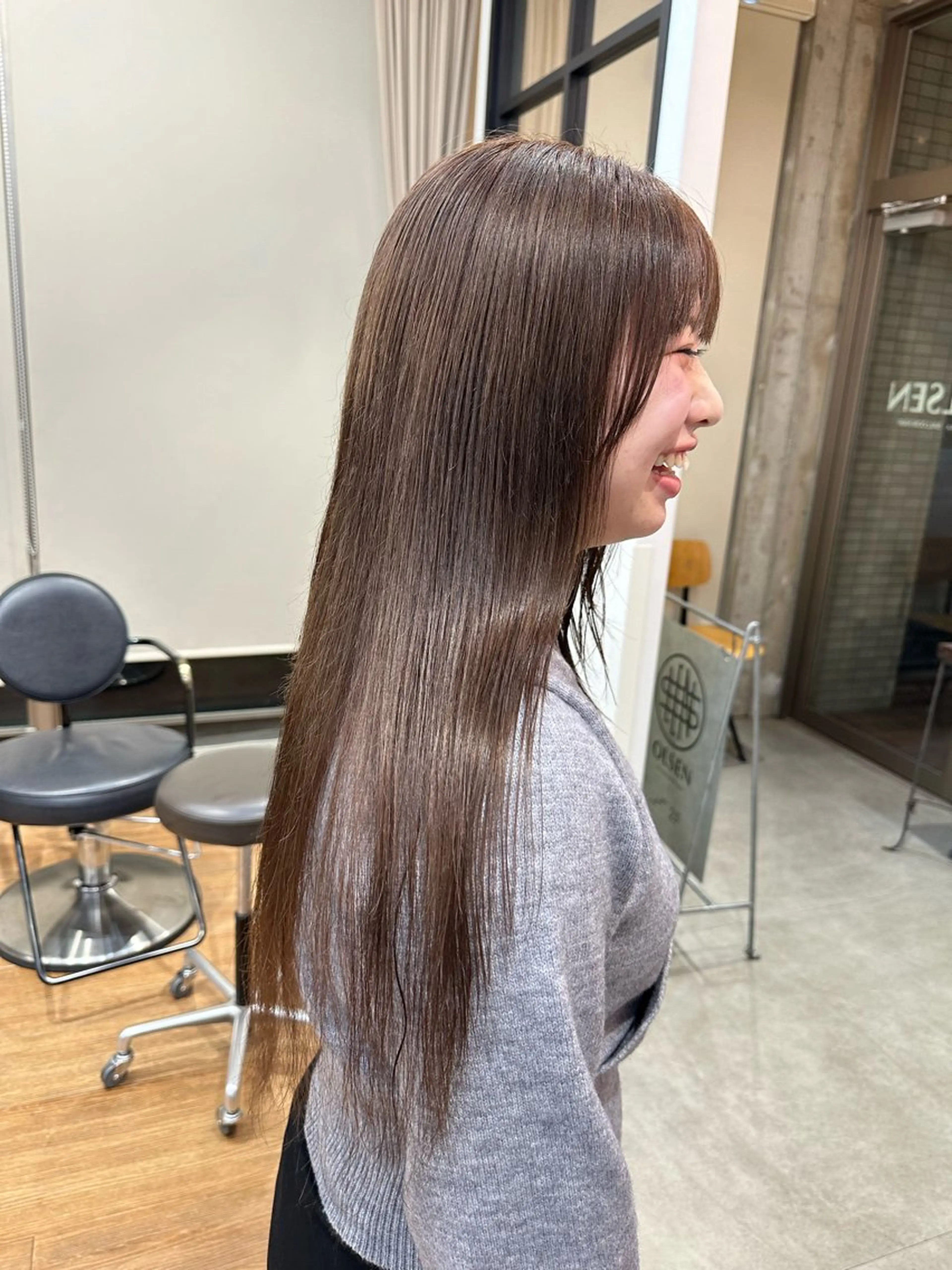 ロング カラー 透明感カラー ヘアカラー さとう あやかのヘアスタイル