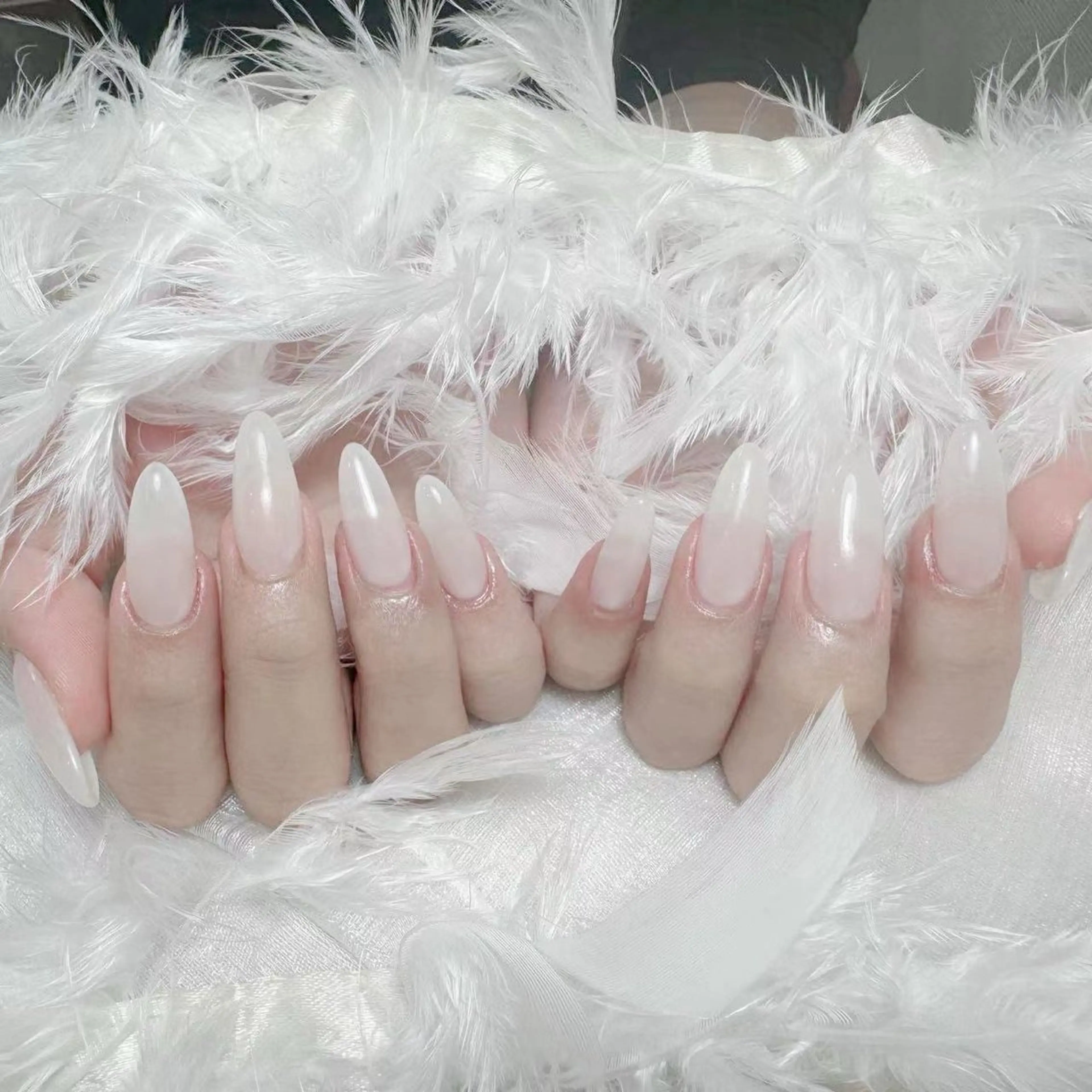 ネイル アートネイル オーロラネイル フラッシュネイル ガーリー キラキラネイル ハンドネイル Diamond NAIL✨のネイルデザイン