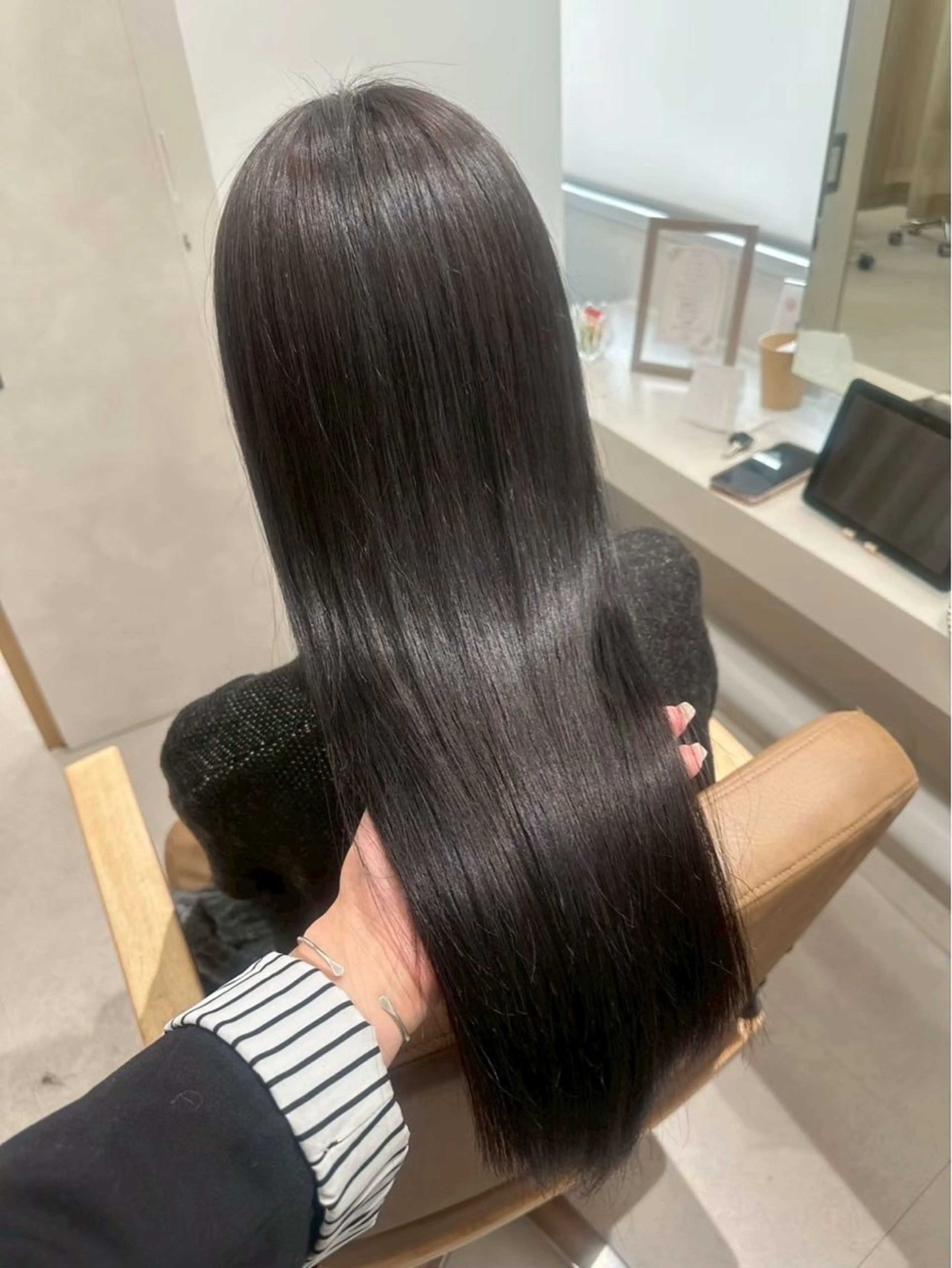 ロング カット ヘアカラー トリートメント SLASHスラッシュ 古閑ななのヘアスタイル
