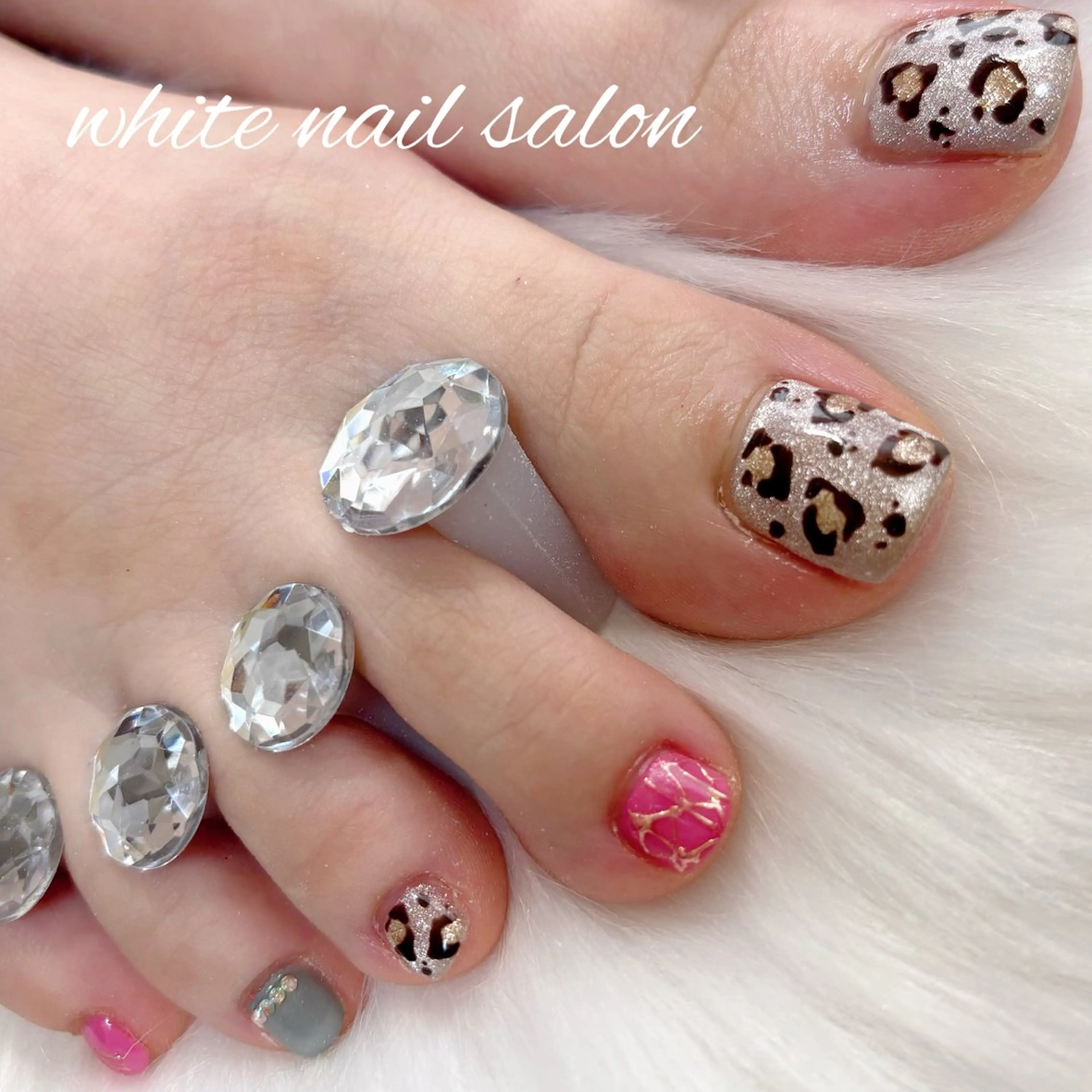 ネイル フットネイル フットネイル white nail salonのネイルデザイン