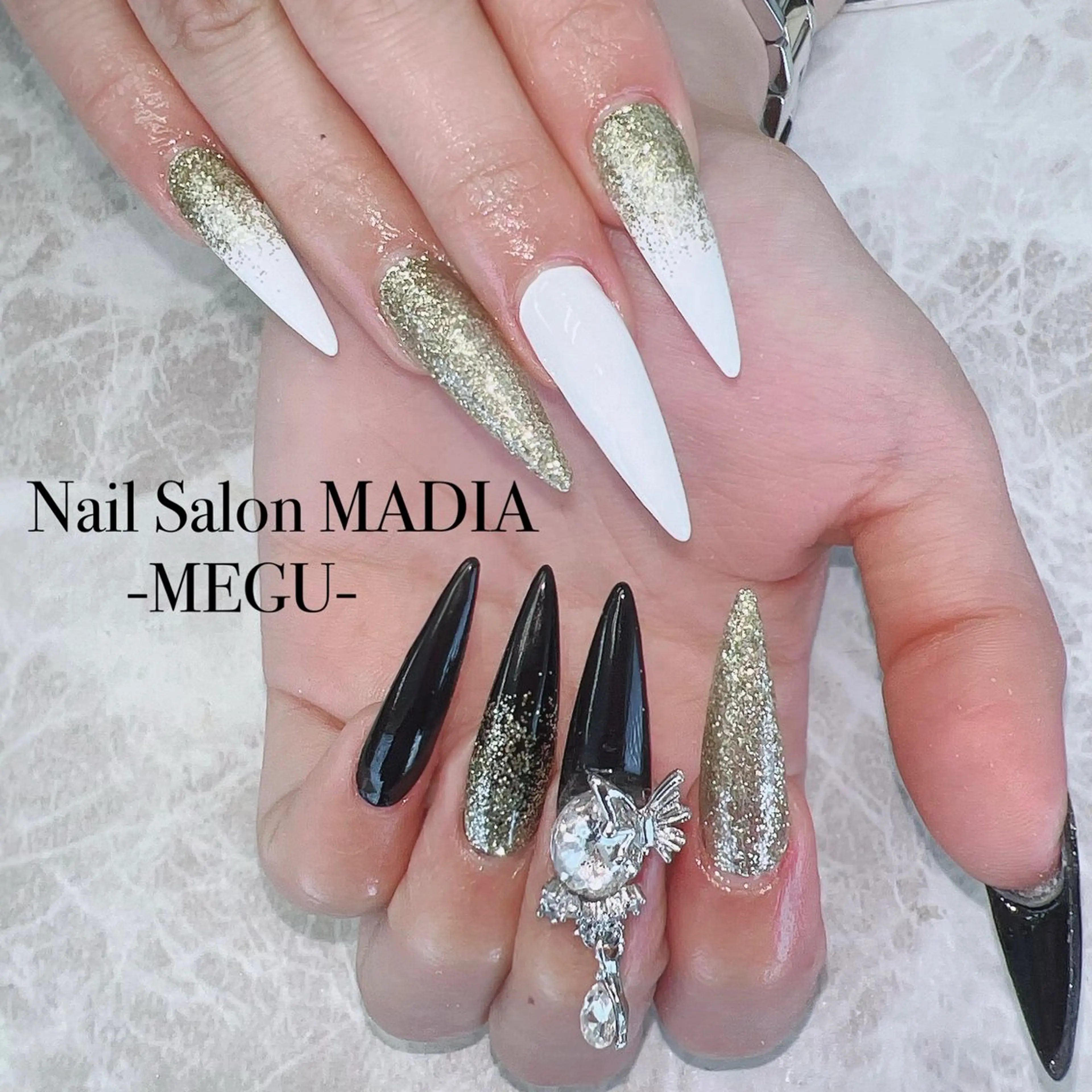 ネイル MADIA藤沢所属・MADIA MEGUのネイルデザイン