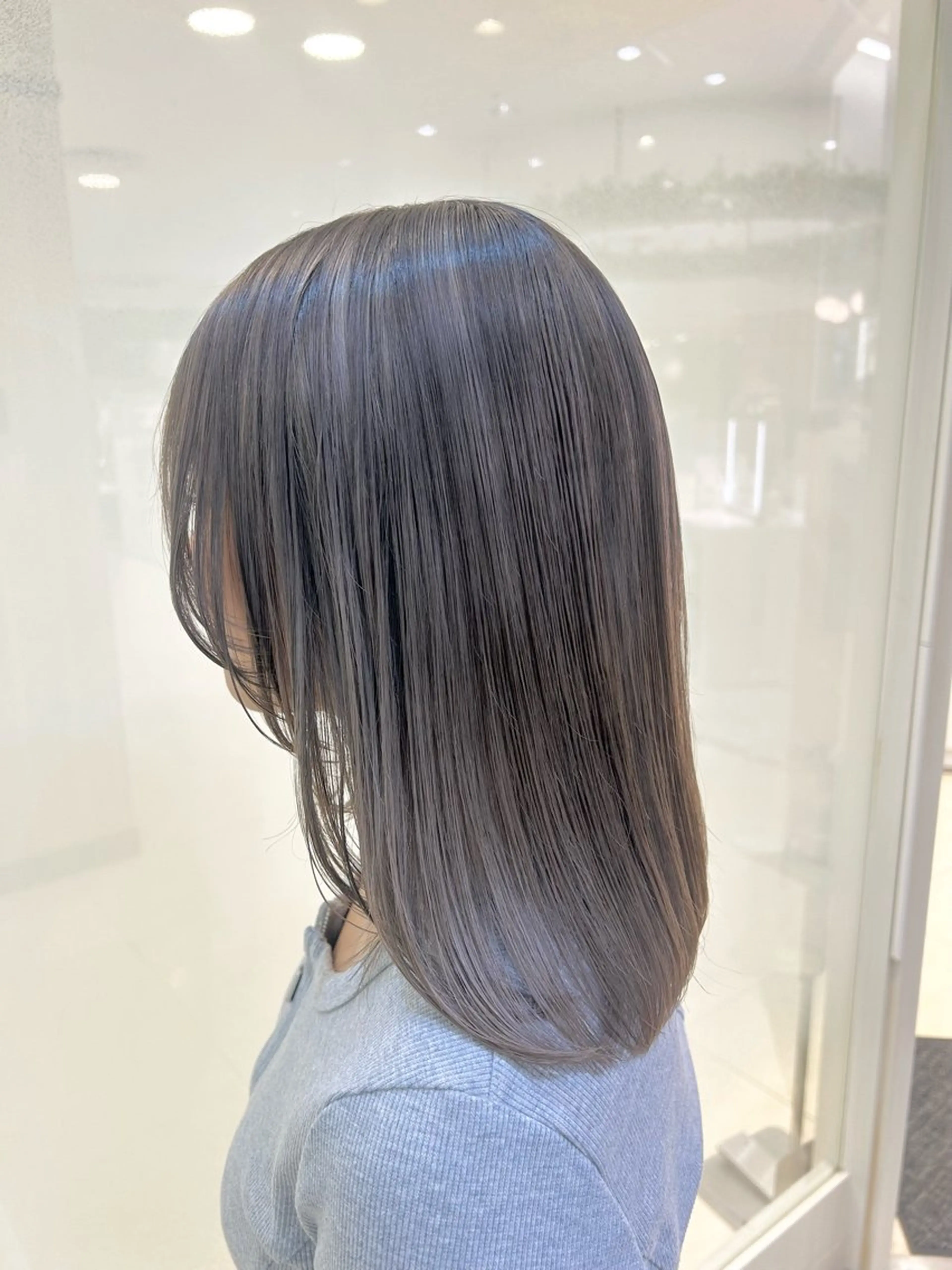 ミディアム カラー ヘアカラー トリートメント 艶質改善/縮毛矯正 ササキナツミのヘアスタイル