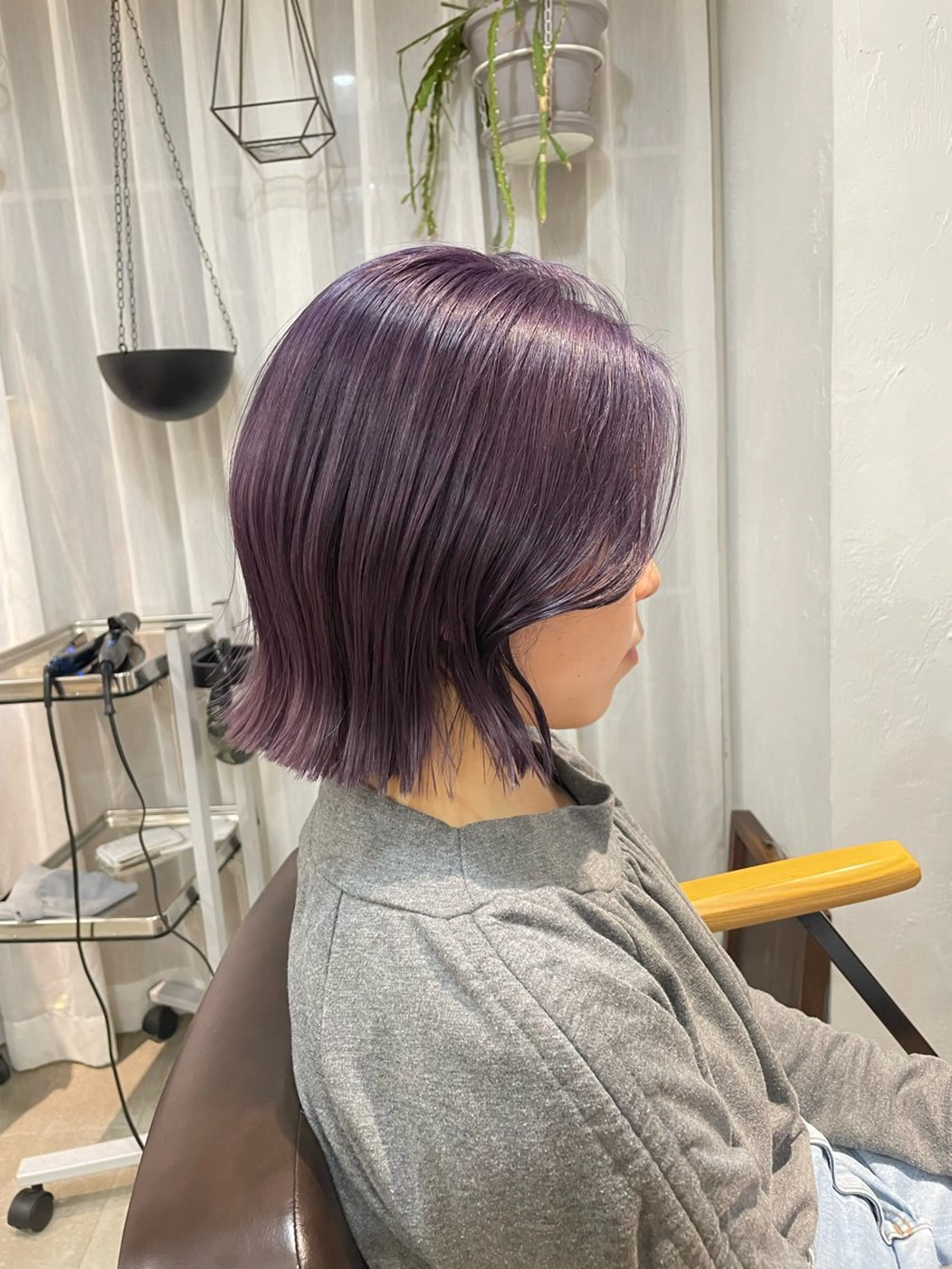 ショート カラー カット ヘアカラー トリートメント ミルクティー× グレージュMOMOのヘアスタイル