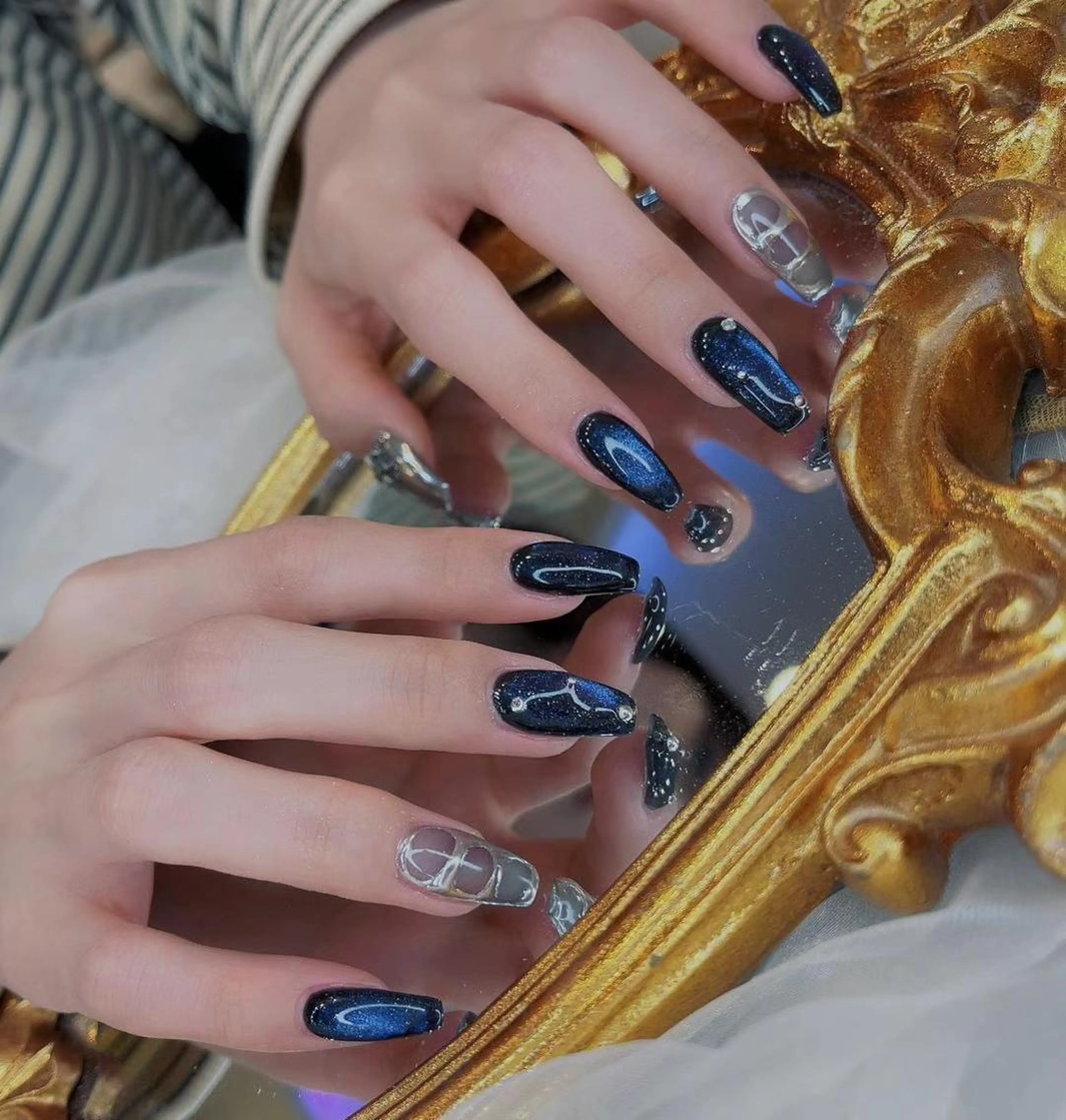ネイル ブルー マグネットネイル ミラーネイル シルバー Babarla Nailのネイルデザイン