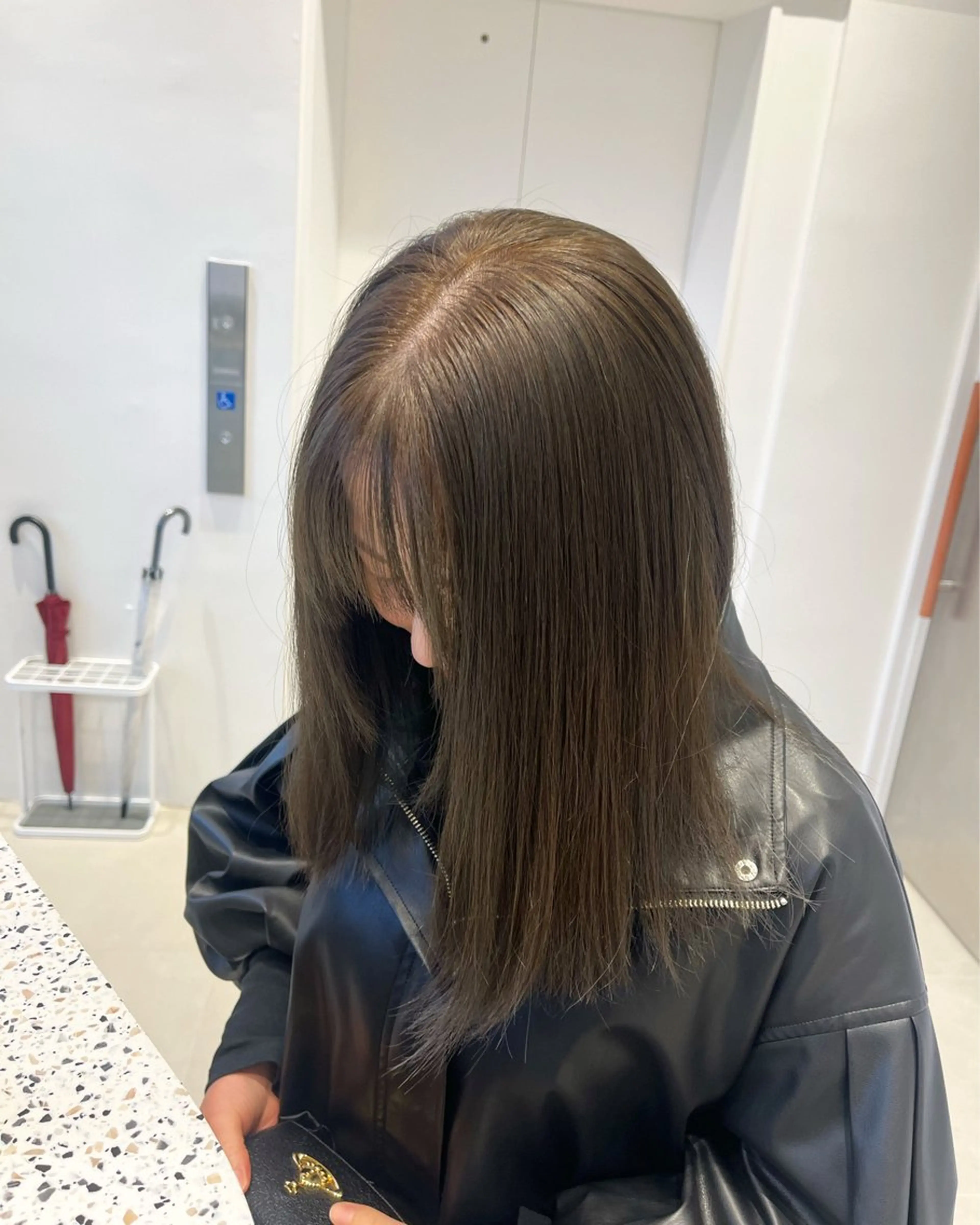 セミロング カラー カット ヘアカラー トリートメント SALOWIN京都河原町suite店所属・うる艶カラー／ 髪質改善／arisaのヘアスタイル