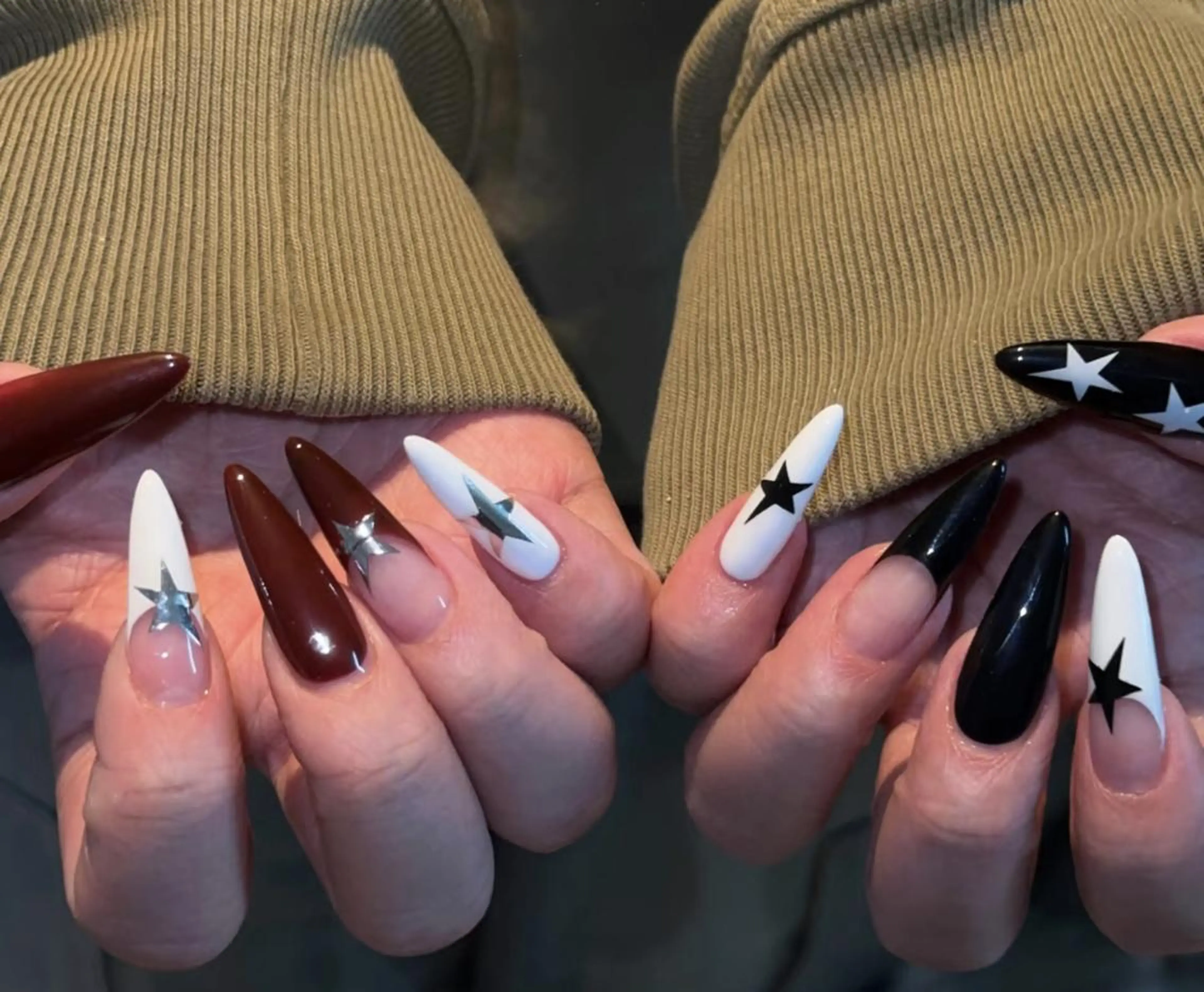 ネイル ハンドネイル 🍑 momo_nailのネイルデザイン