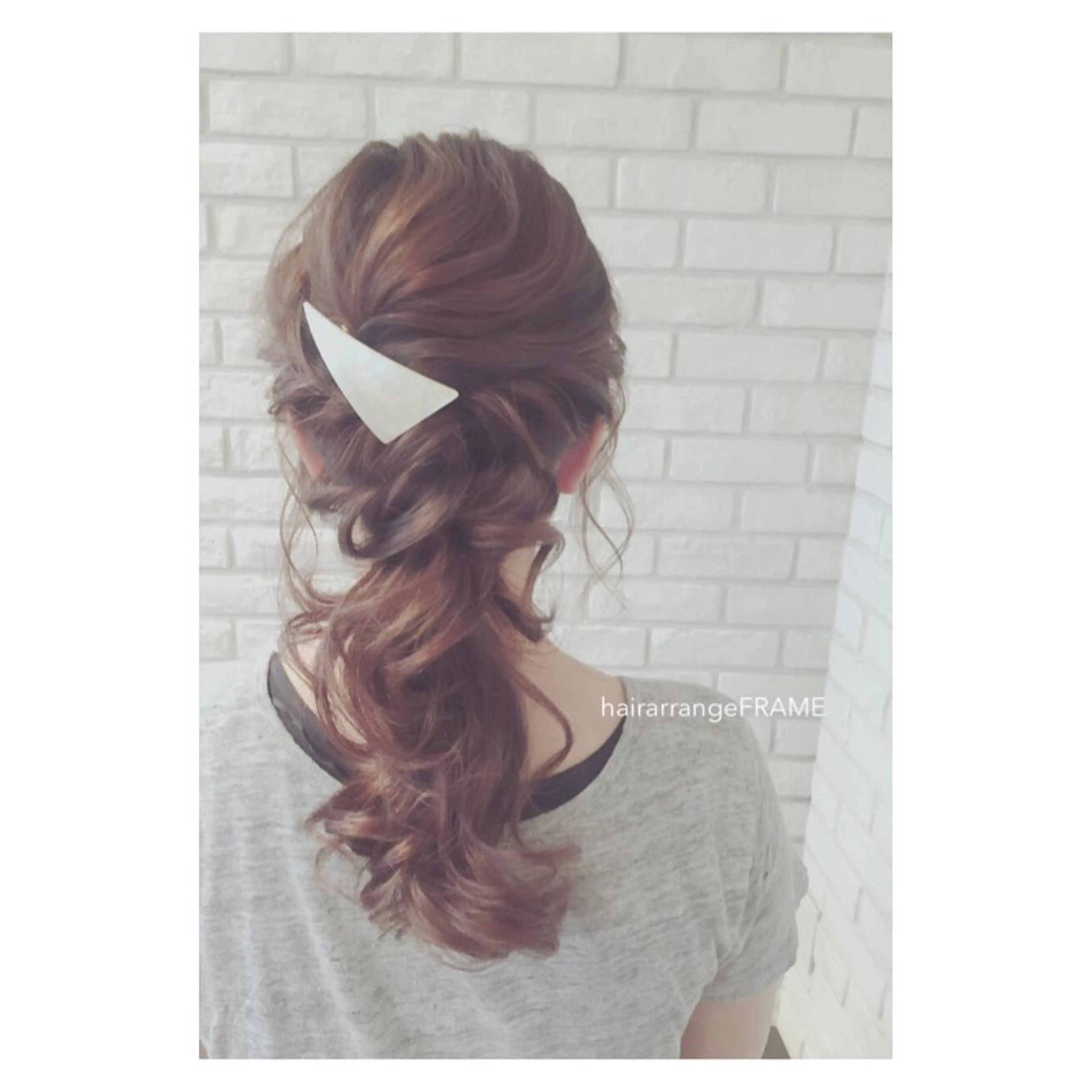 ミディアム セミロング ヘアアレンジ FRAME所属・FRAME 名古屋市北区のヘアスタイル