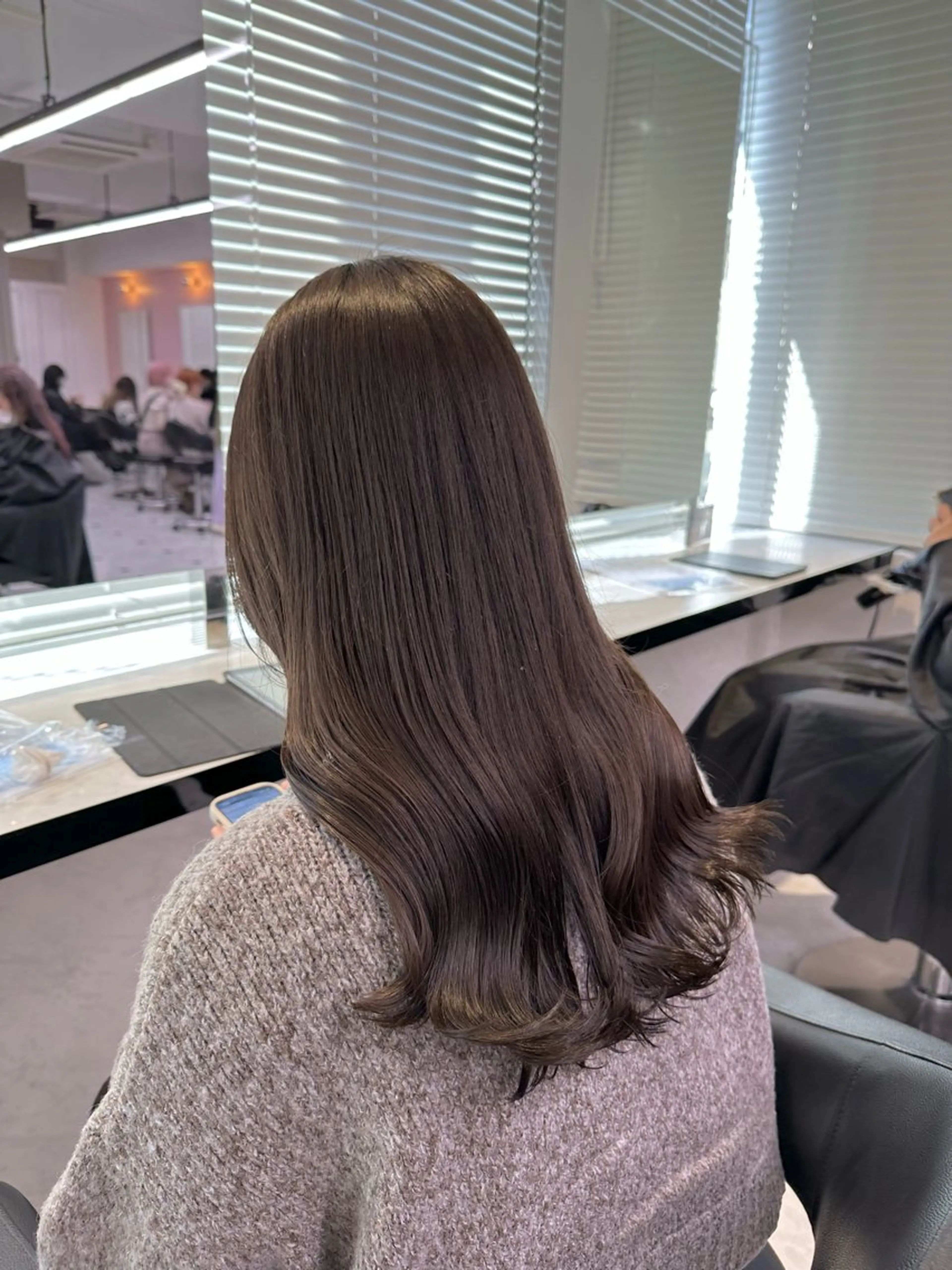 ロング カラー カット ヘアカラー トリートメント ヘッドスパ ヘアセット ❤️赤み消し 上品カラー❤️のヘアスタイル