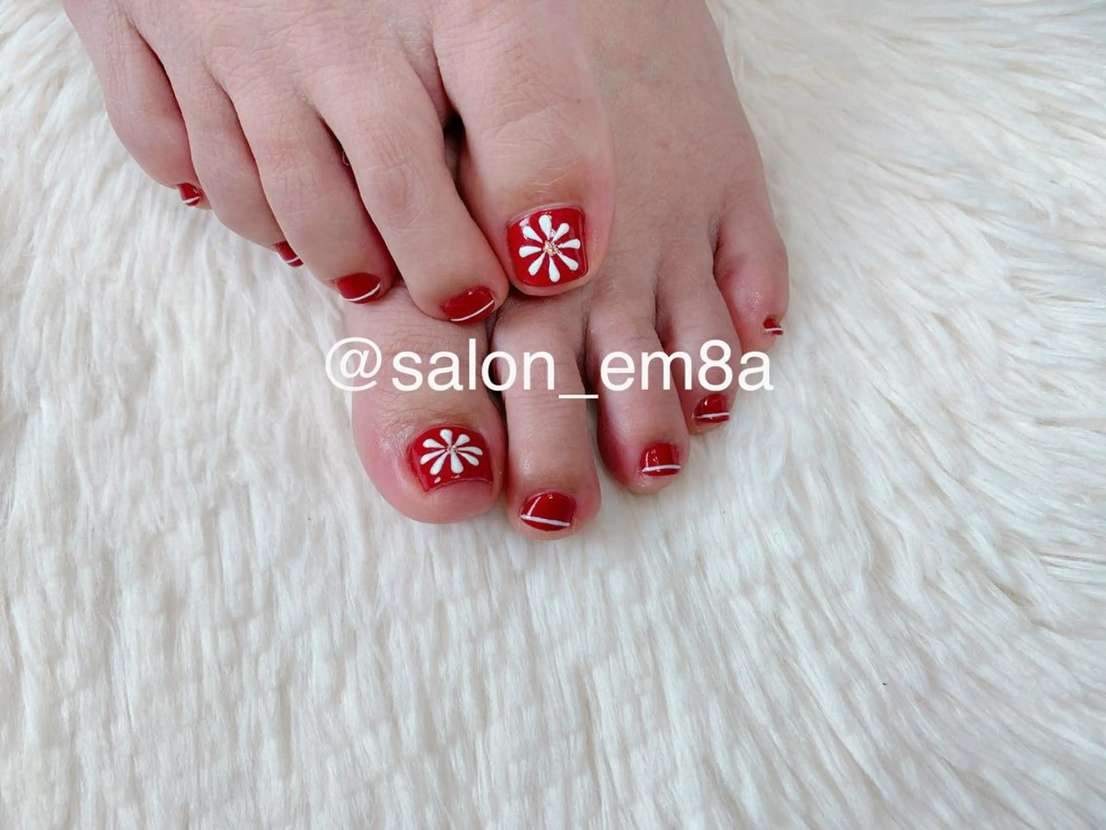 ネイル フラワーネイル フットネイル ジェルネイル 春ネイル フットネイル salon EM&A emiのネイルデザイン