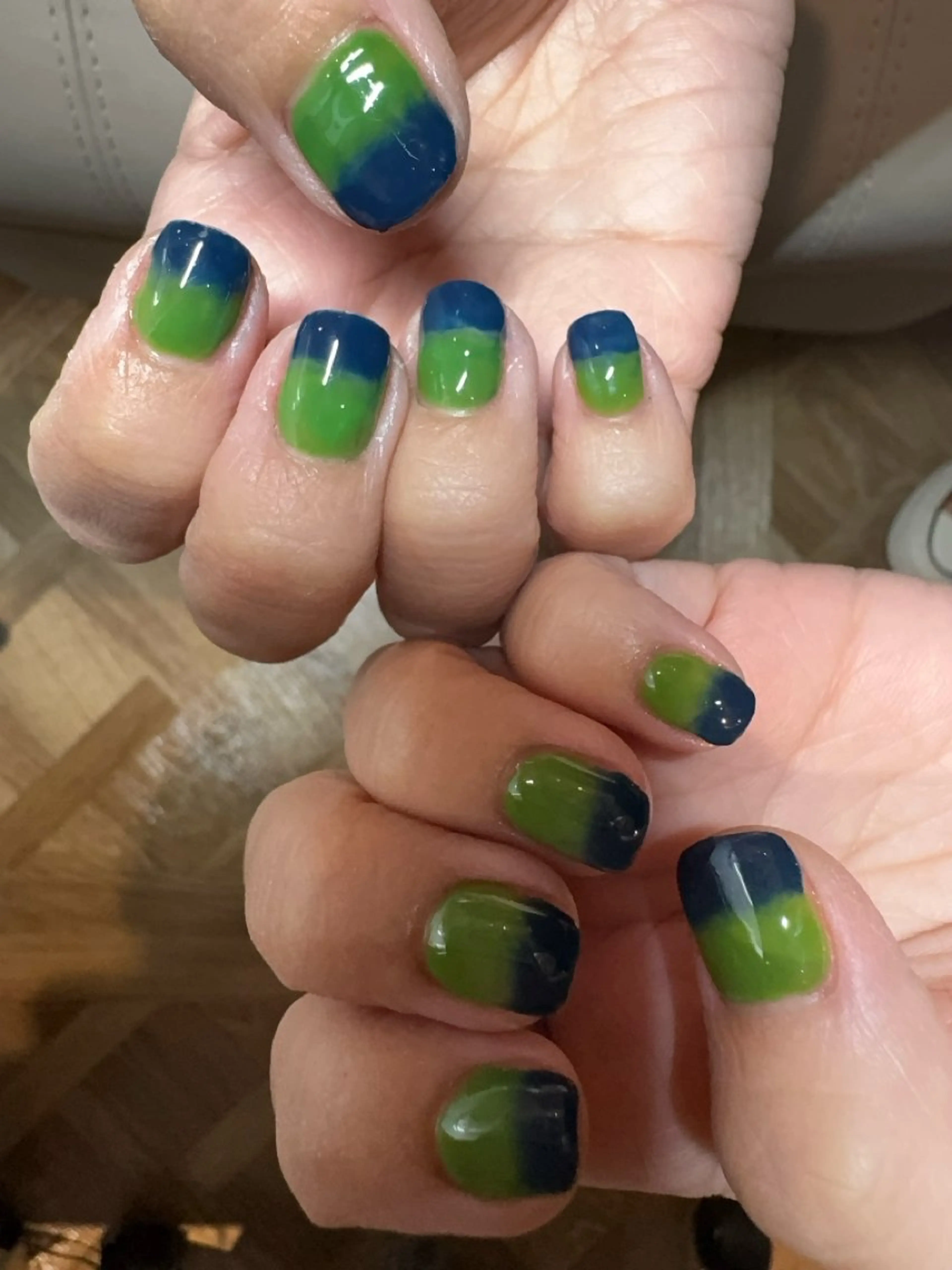 ネイル ブルー グリーン ハンドネイル tsumeasobi所属・tsumeasobi 🪬macoのネイルデザイン
