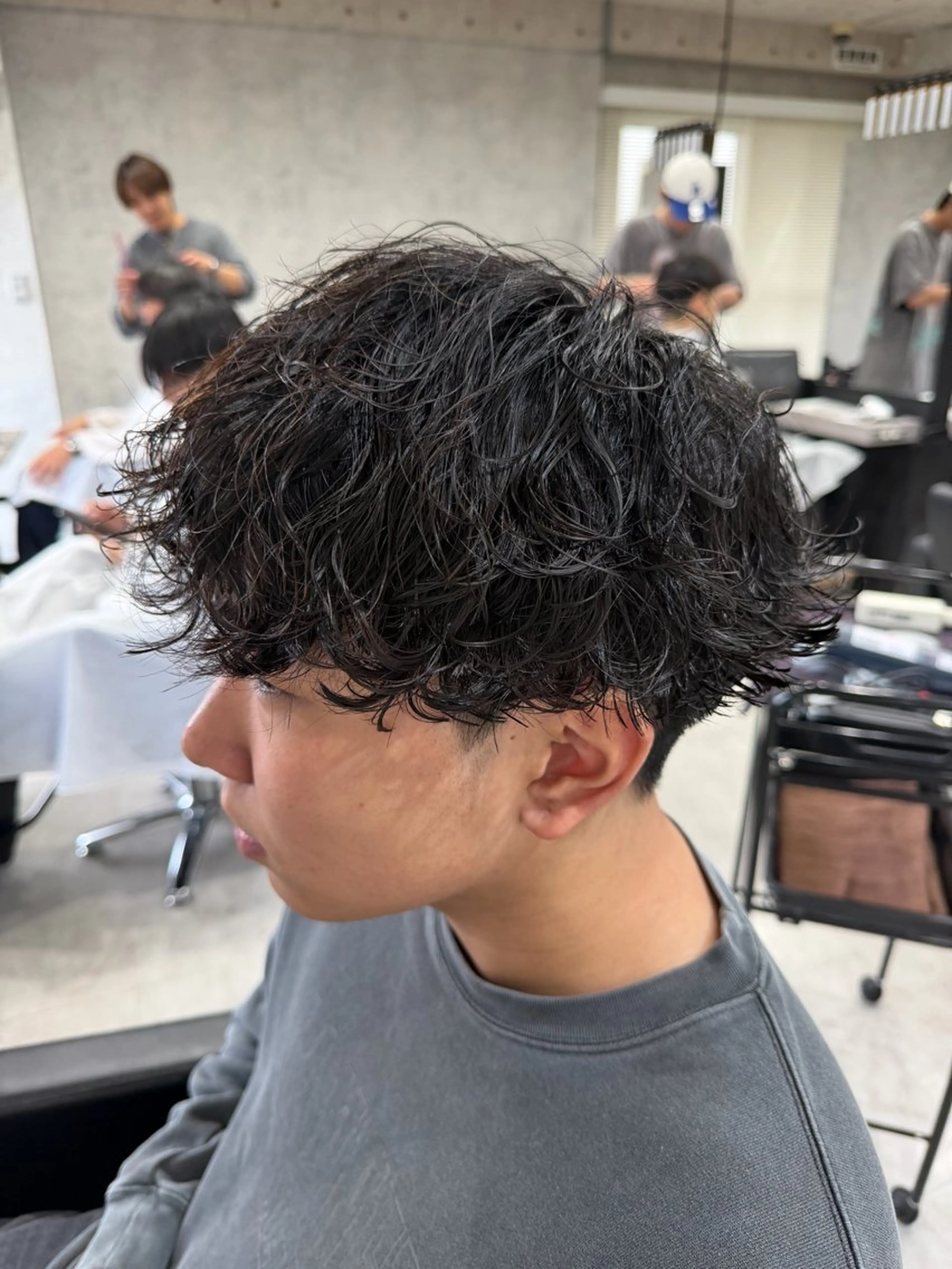 ショート パーマ メンズ メンズパーマ 波巻きパーマ カット パーマ 「パーマ指名No1 🥇」小日向悠のヘアスタイル