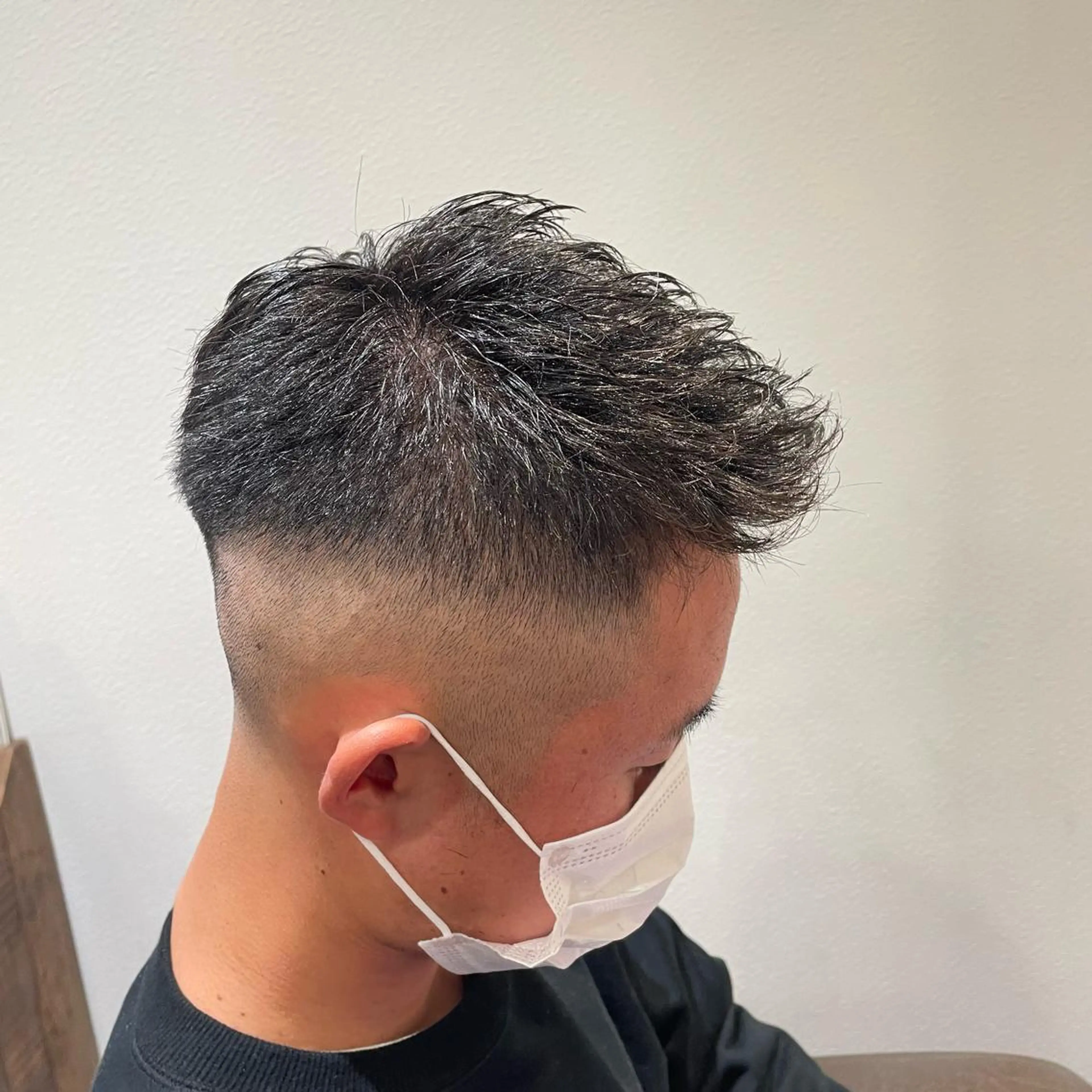 ショート メンズ フェードカット カット Wataru 外国人風カラー💎のヘアスタイル