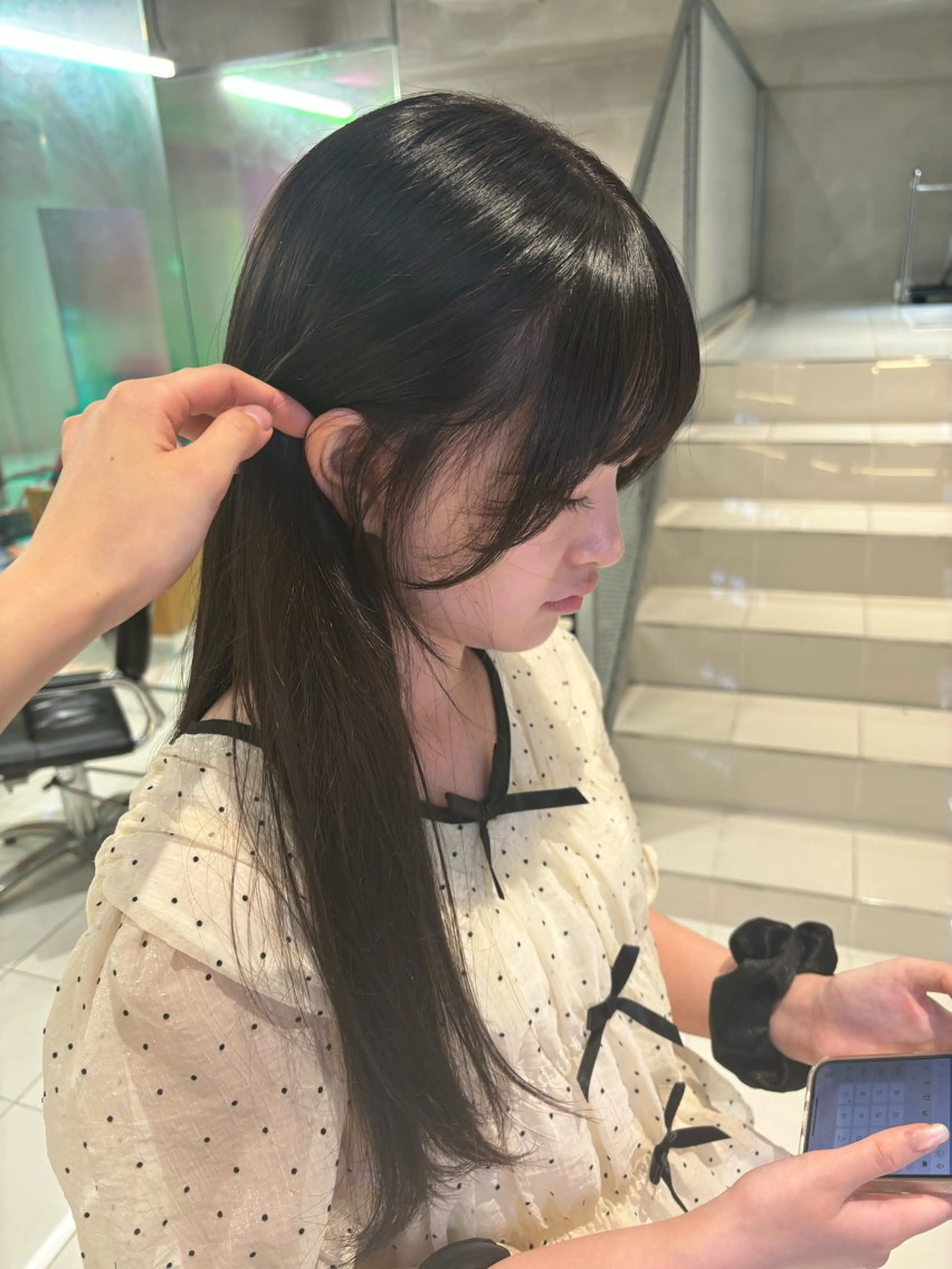 ロング カラー ブラウンカラー 透明感カラー ダークブラウン 顔周りカット サイドバング 🧸ベージュ/カット モデル☘️/MIKUのヘアスタイル