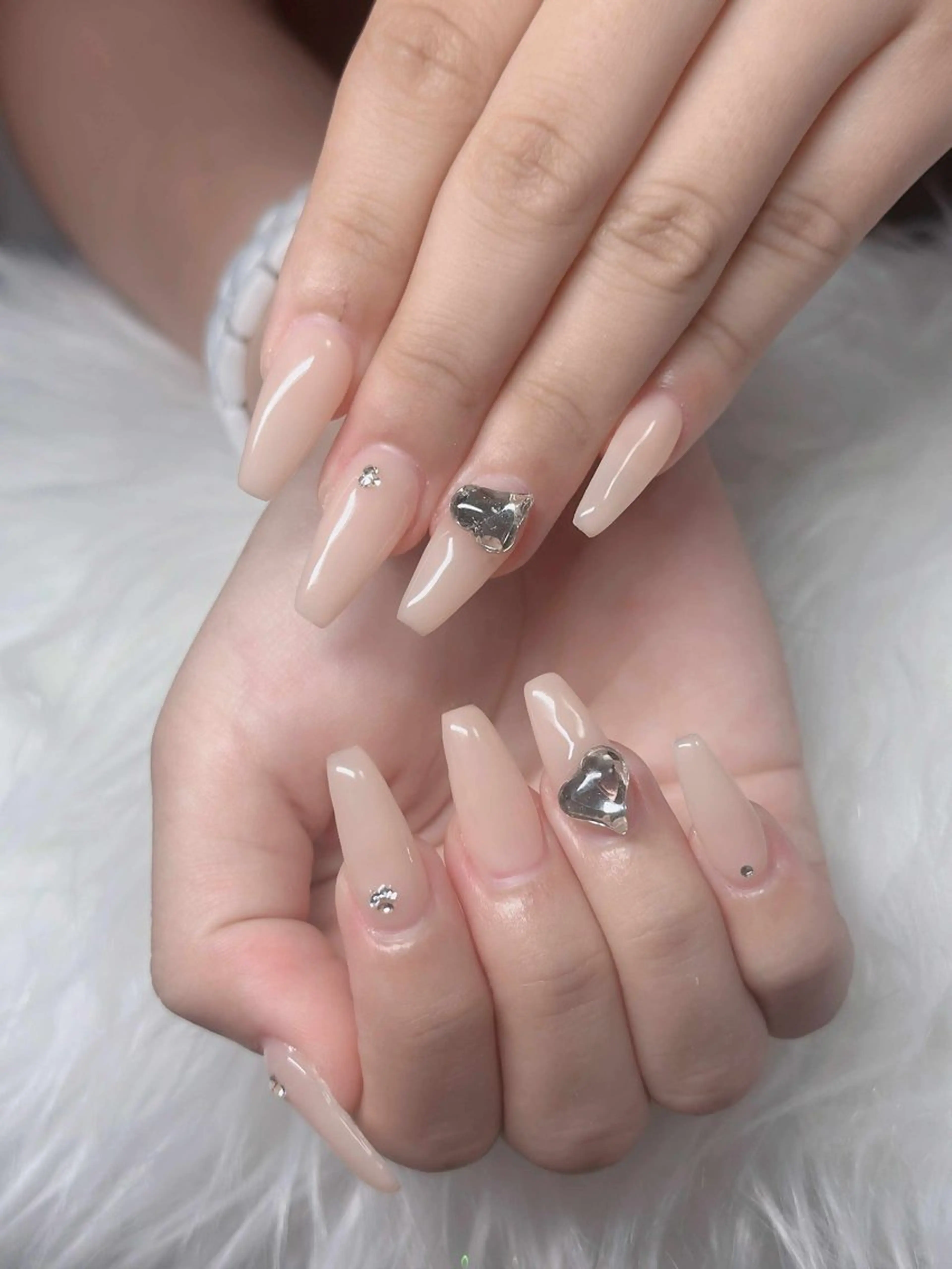 ネイル フレンチネイル ジェルネイル ガラスフレンチ ハロウィン ハート ハンドネイル H.baby Nail Salonのネイルデザイン