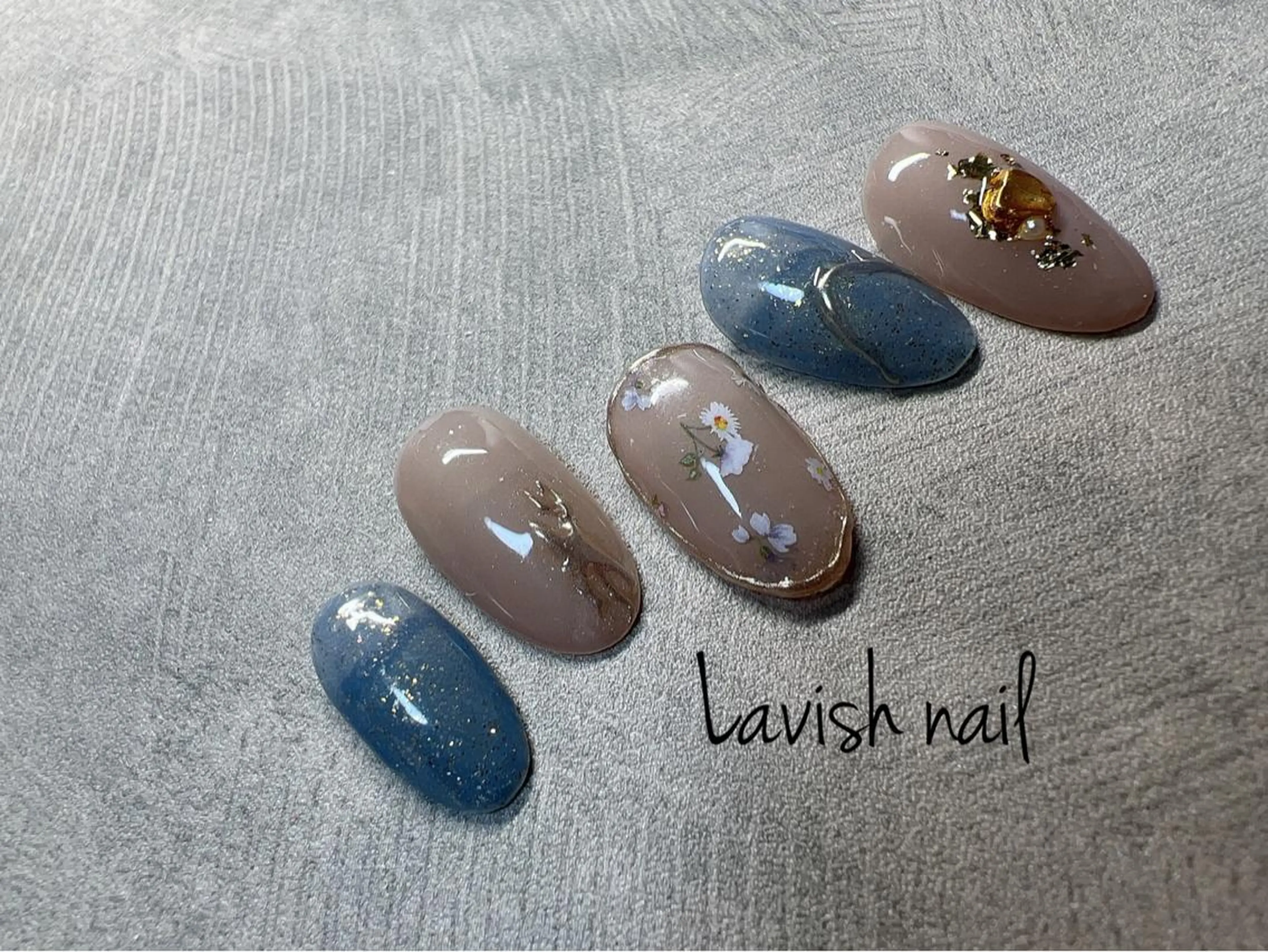 ネイル ハンドネイル Lavish nailのネイルデザイン