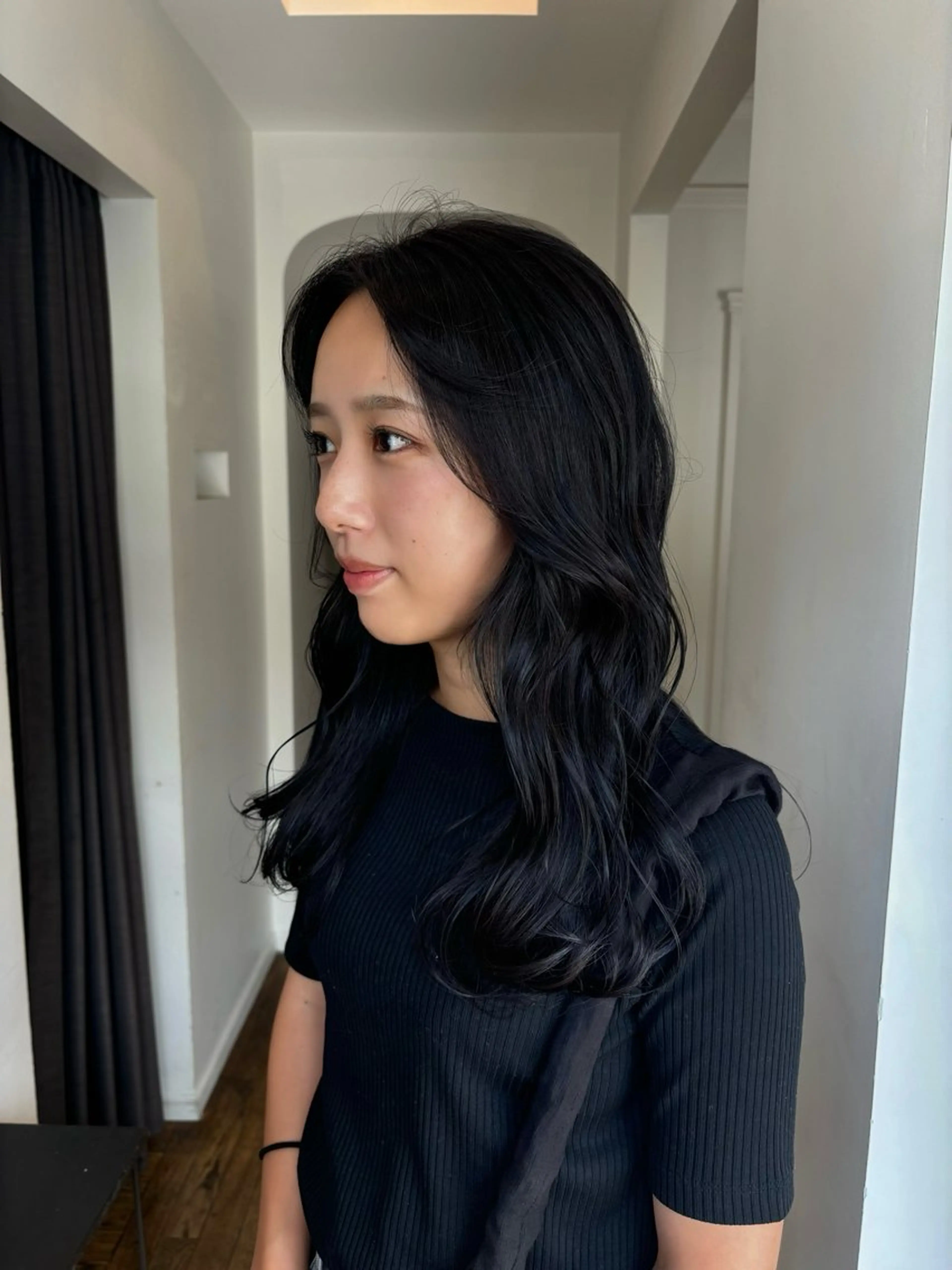 セミロング カラー 栗林 茉那のヘアスタイル