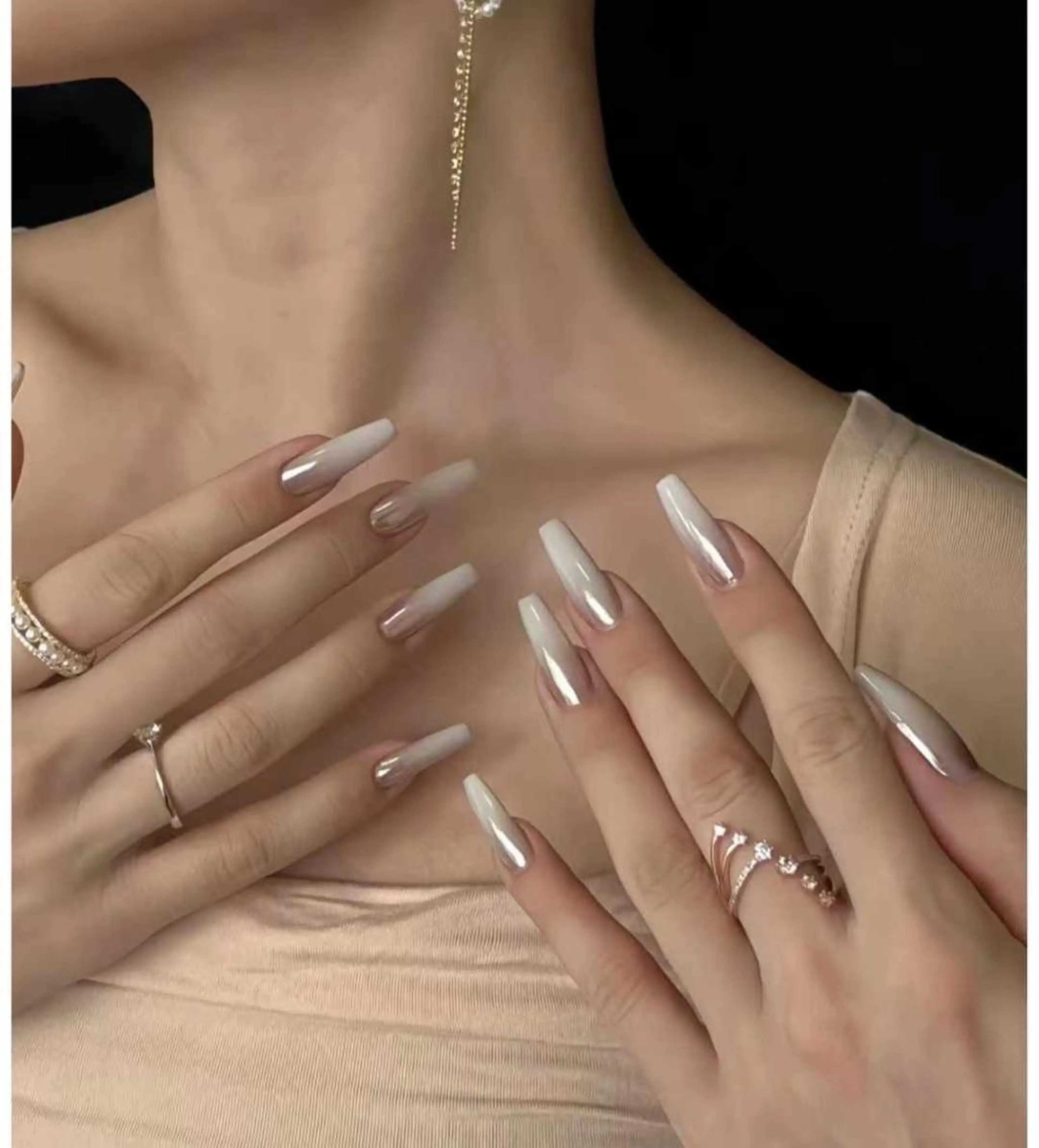 ネイル VIVIAN リサのネイルデザイン