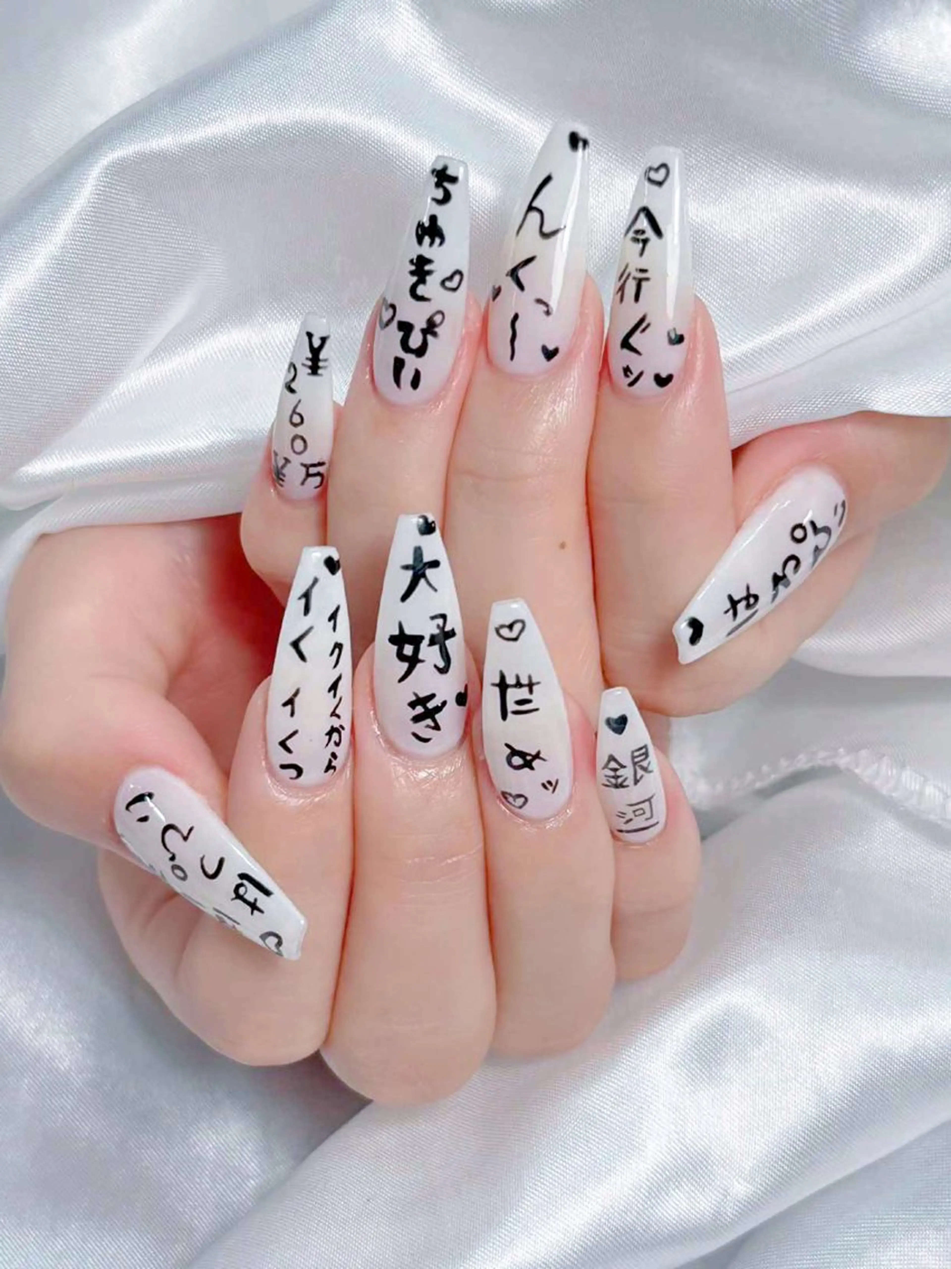 ネイル ハンドネイル LEELA NAIL STUDIO所属・LEELA NAIL STUDIOのネイルデザイン
