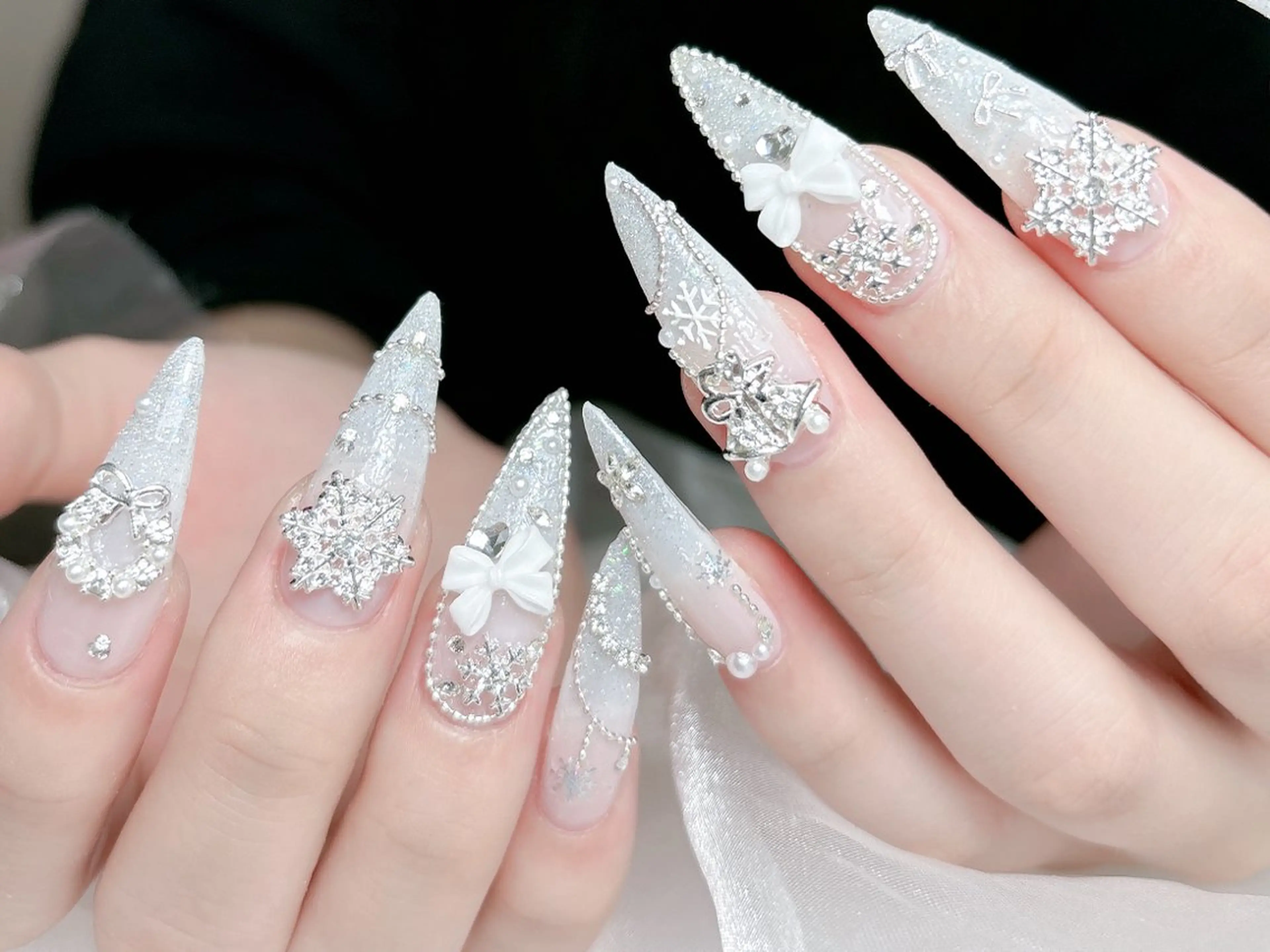 ネイル 成人式 ジェルネイル ロングネイル マグネットネイル ミディアムネイル ハンドネイル Momoa nail salon所属・MoMoA Nail ネイル長さ出し専門店のネイルデザイン