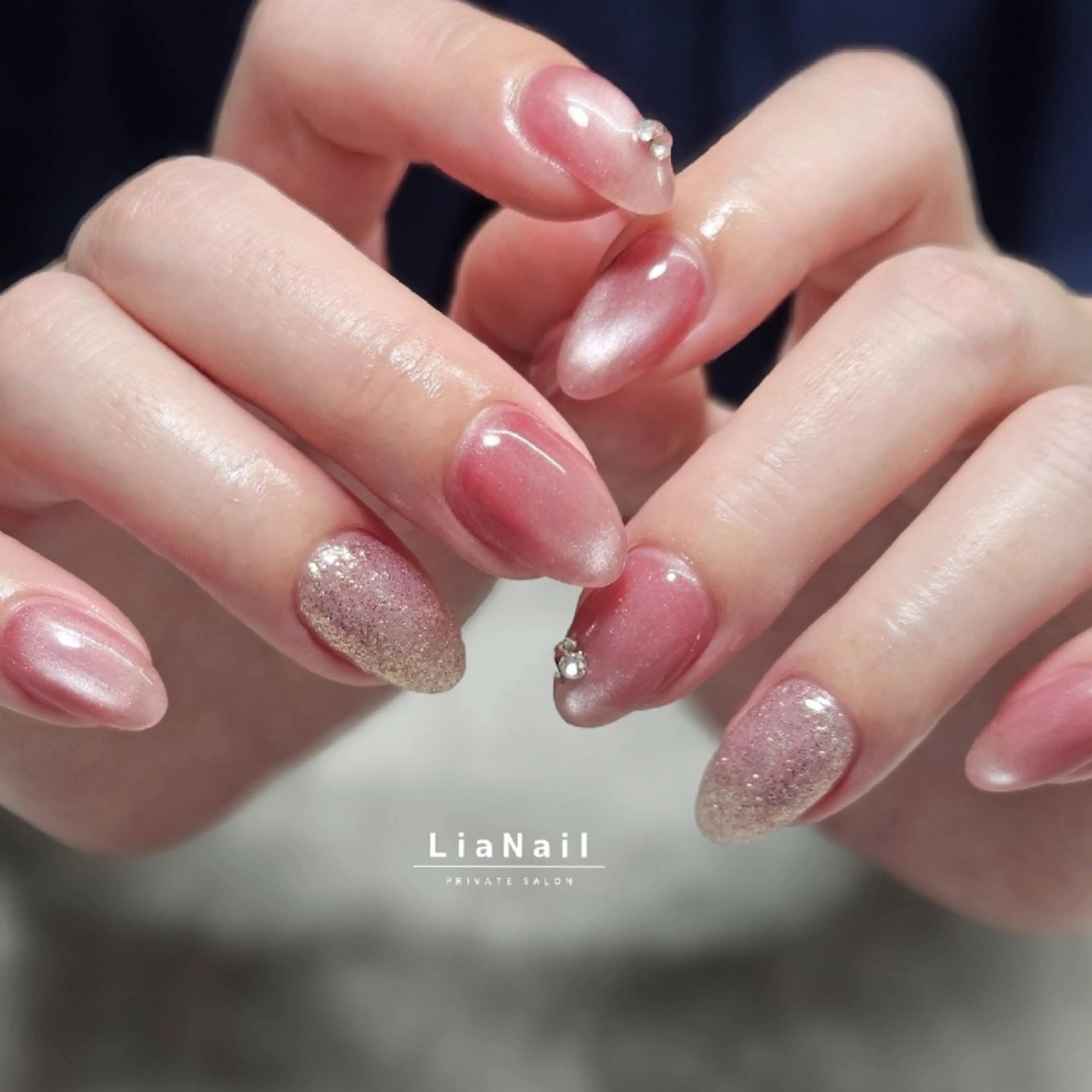 ネイル マグネットネイル ハンドネイル Lia Nailのネイルデザイン