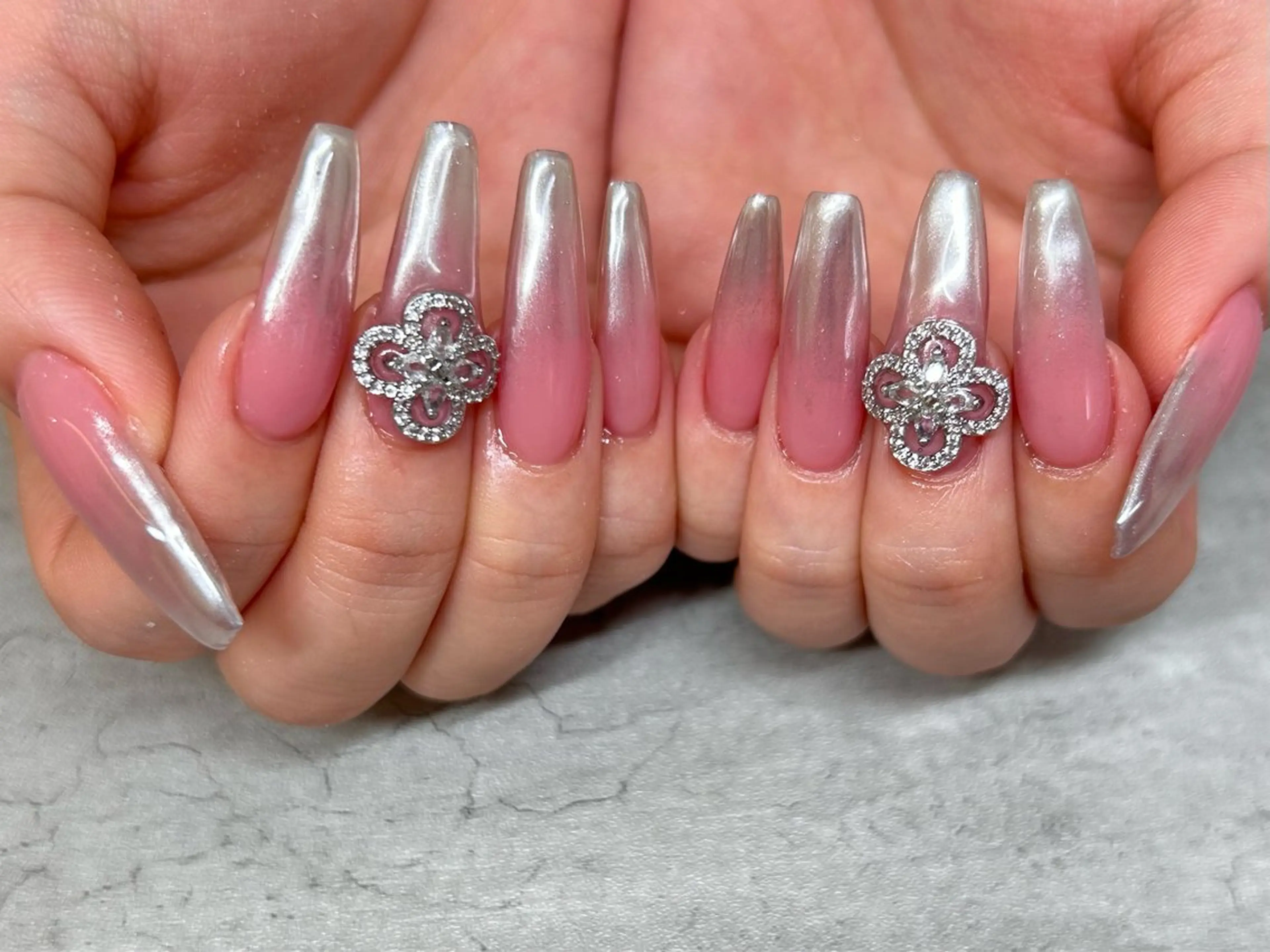 ネイル 持ち込み joieange MEGUMIのネイルデザイン