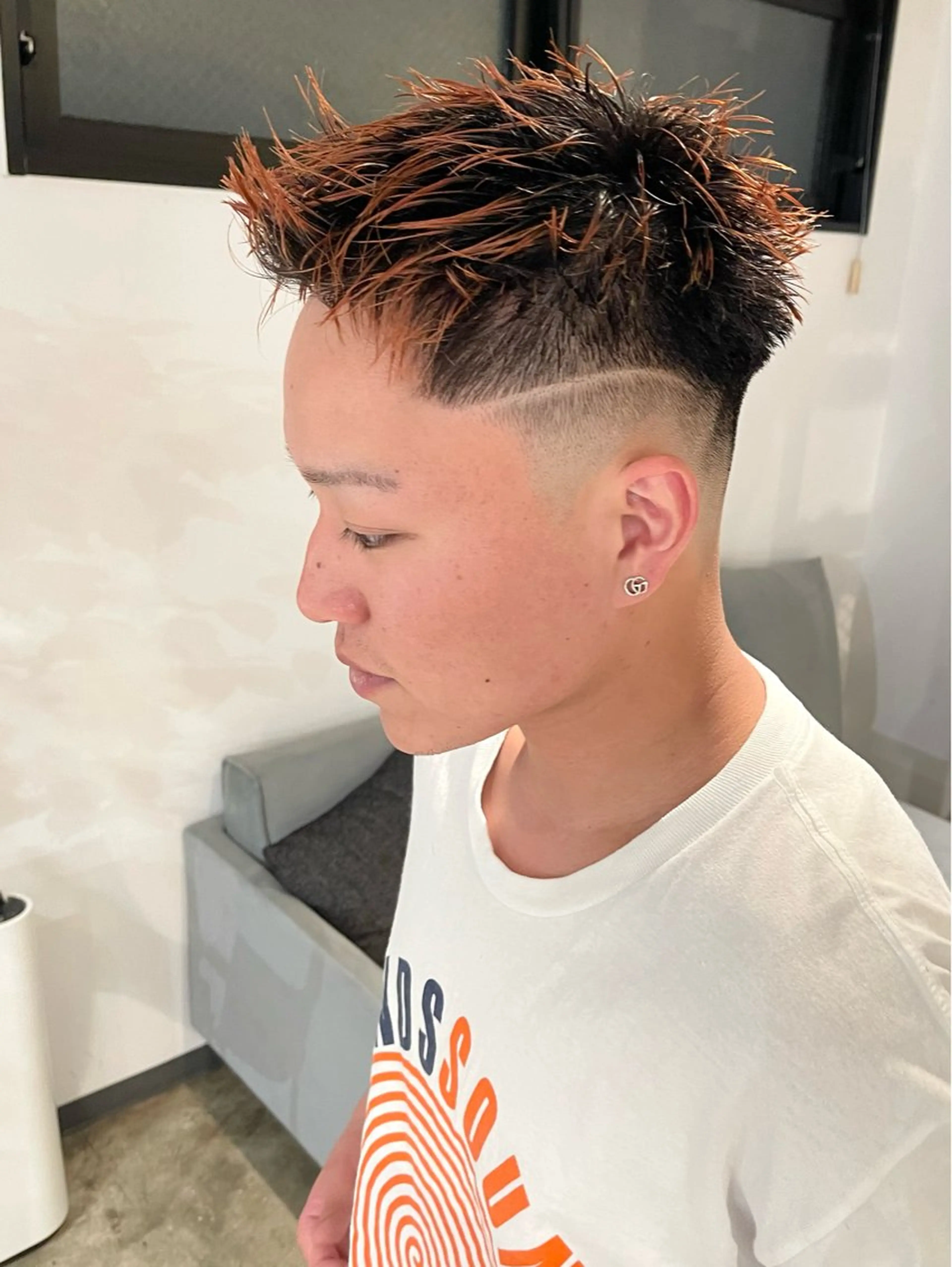 ショート カラー メンズ メンズブリーチ フェードカット ブリーチ オレンジ ムラ修正/ ハイトーン💖Riaのヘアスタイル