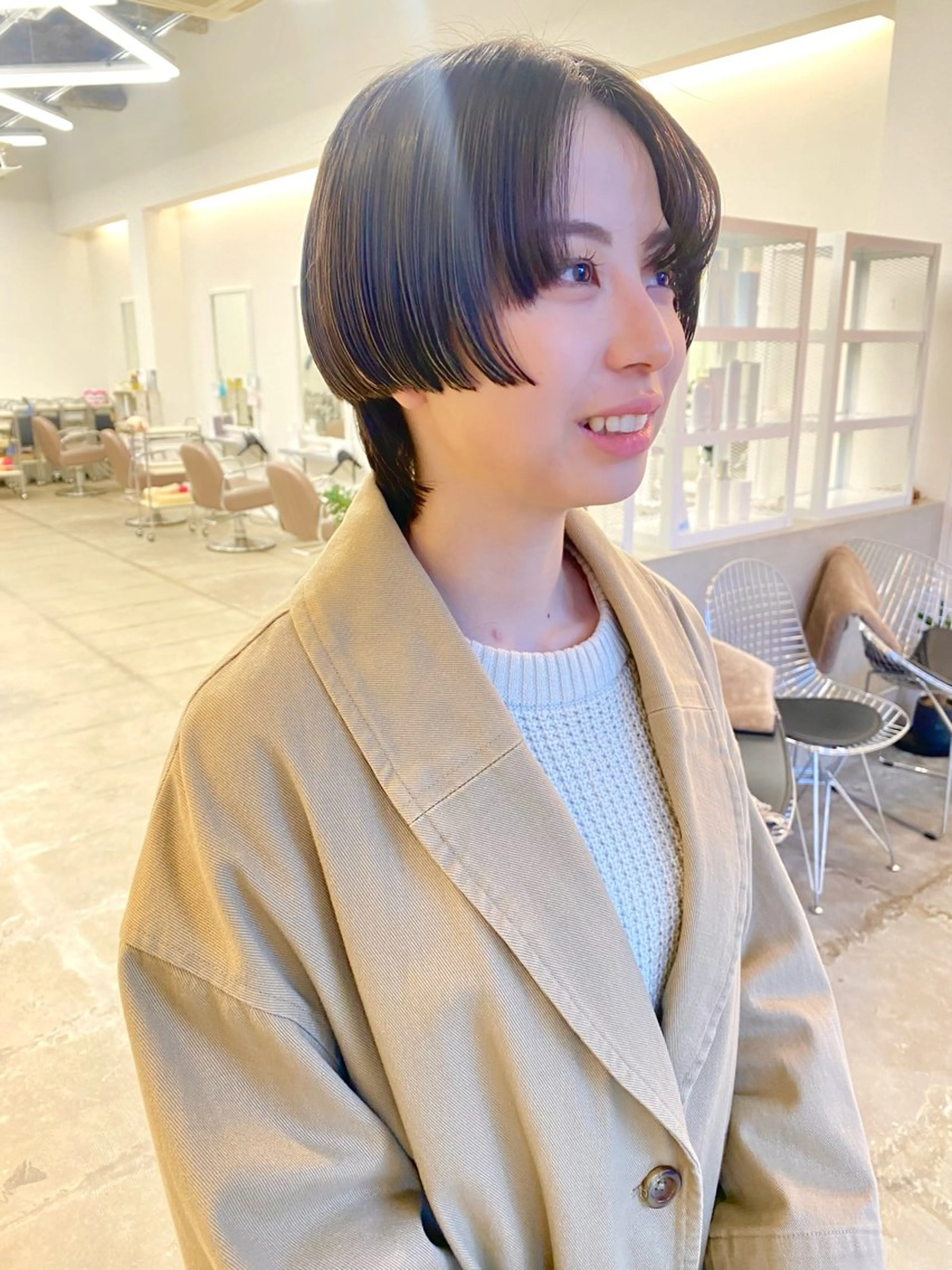 ショート ショートボブ ボブ ショートヘア 亀井 里奈のヘアスタイル