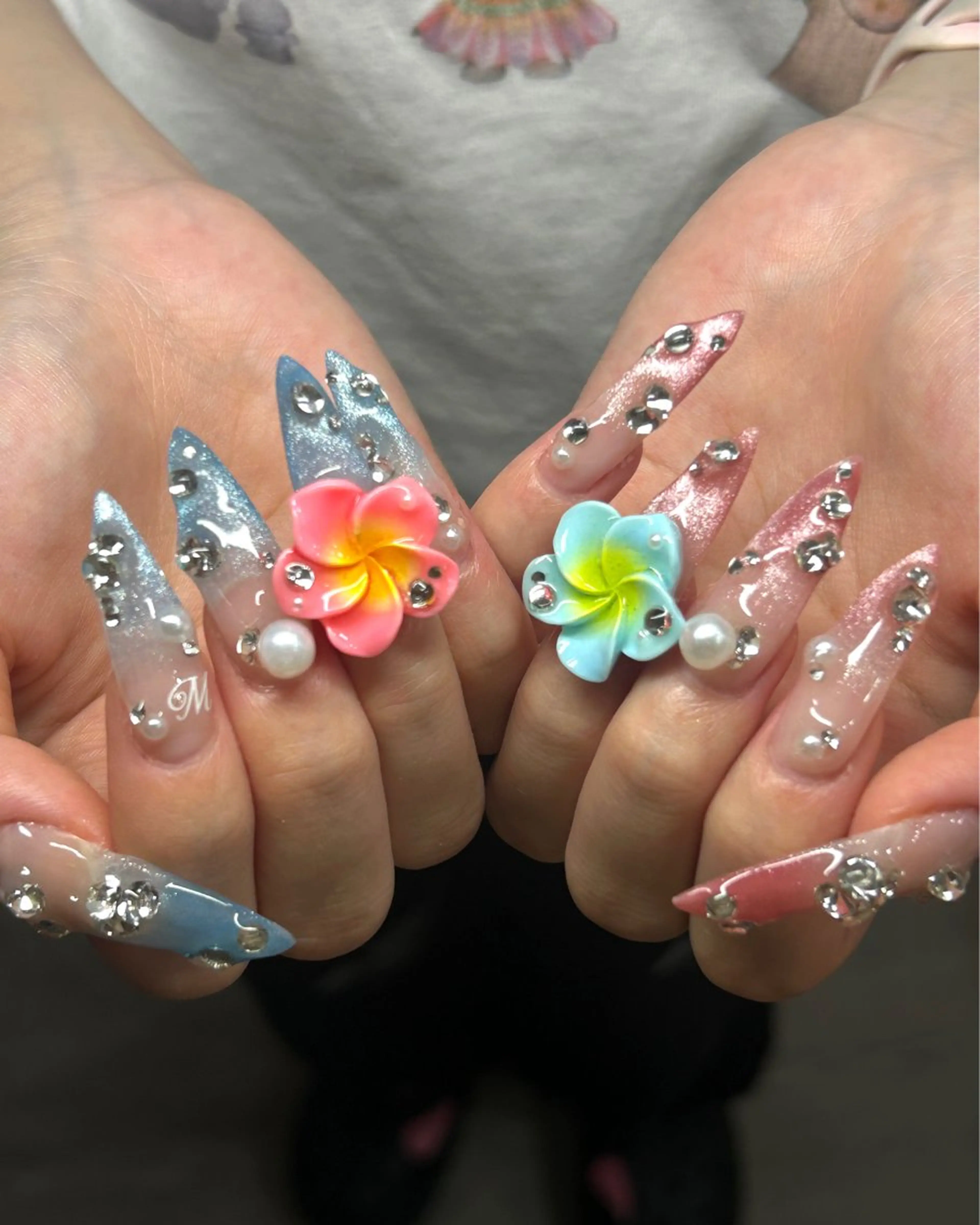 ネイル ハンドネイル Haluca 長さ出し🍀のネイルデザイン
