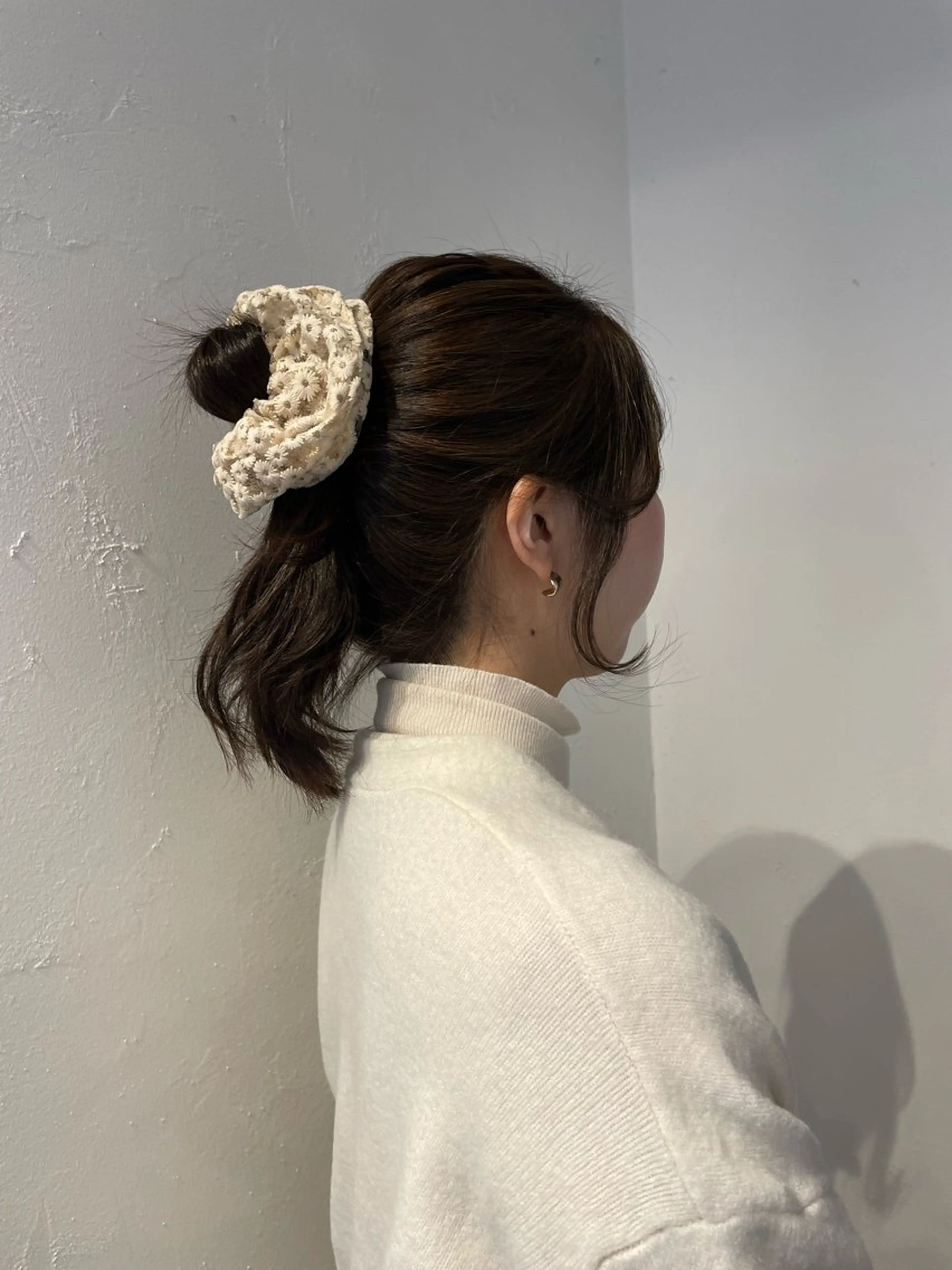 セミロング カラー ヘアアレンジ 簡単アレンジ mina / 透明感ベージュカラーのヘアスタイル