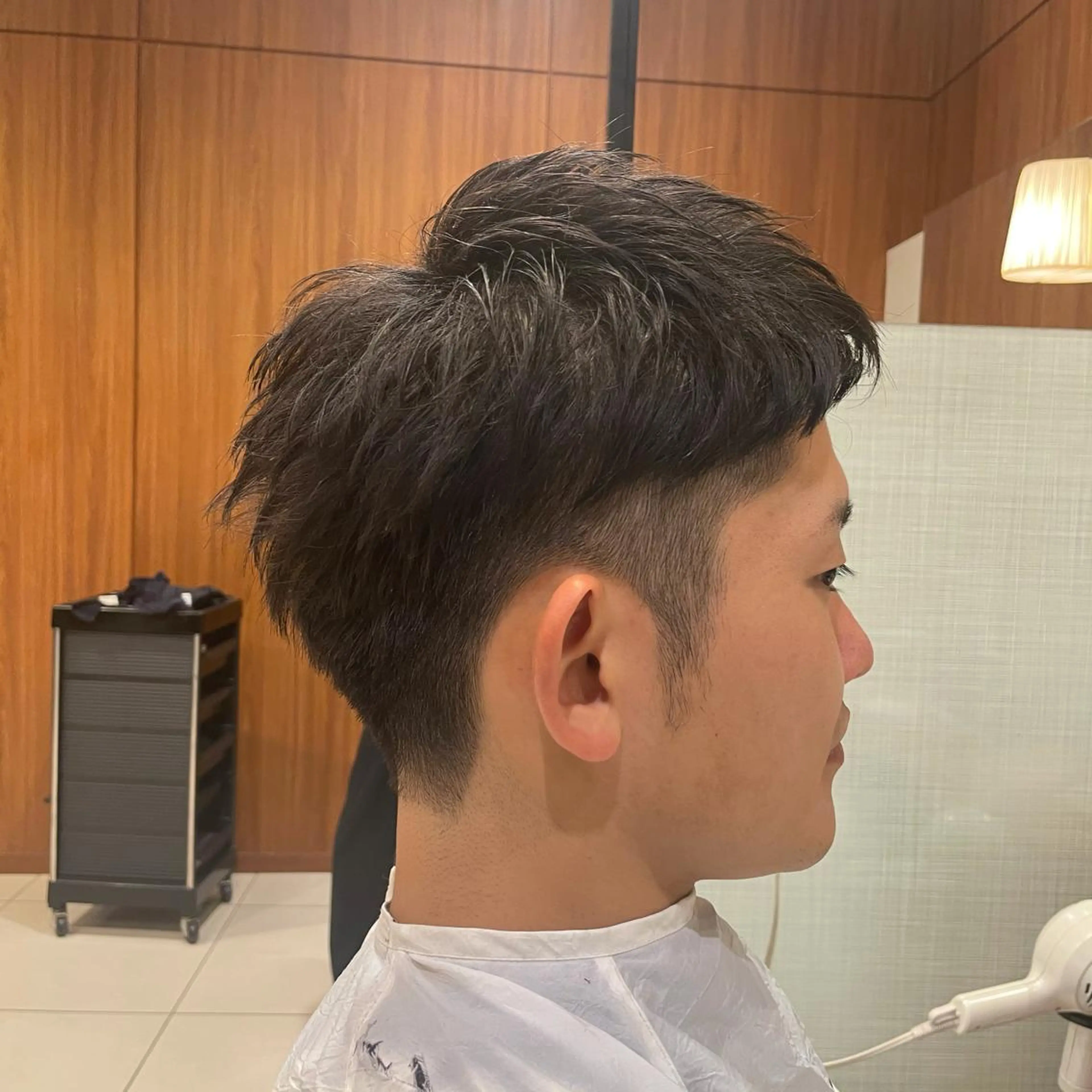 ショート 髙田 千華 レディースカットのヘアスタイル