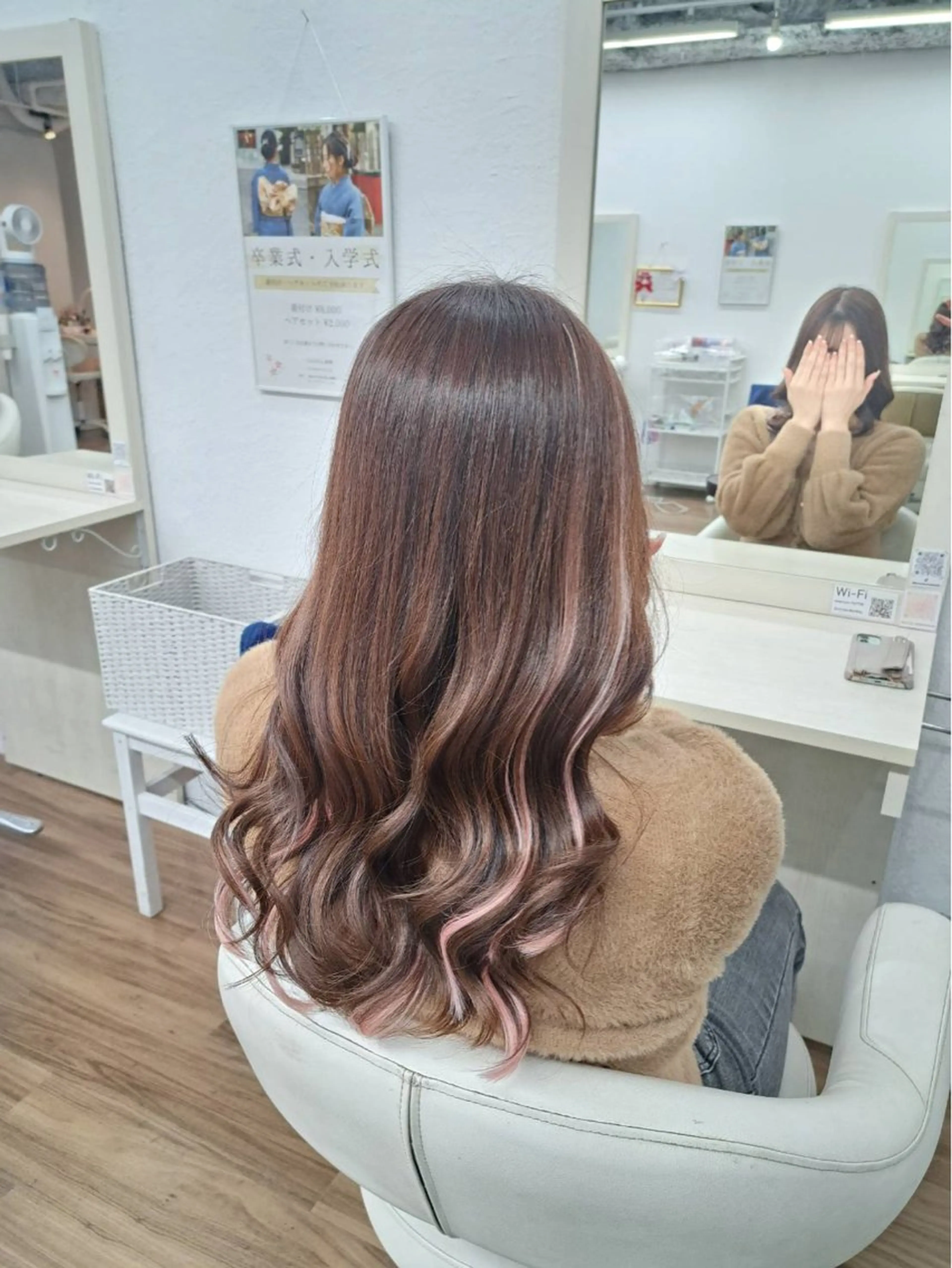 ロング カラー ブラウンカラー ハイライトカラー ピンクカラー ピンクブラウン エクステ エクステ GLOSS 心斎橋 山上のヘアスタイル