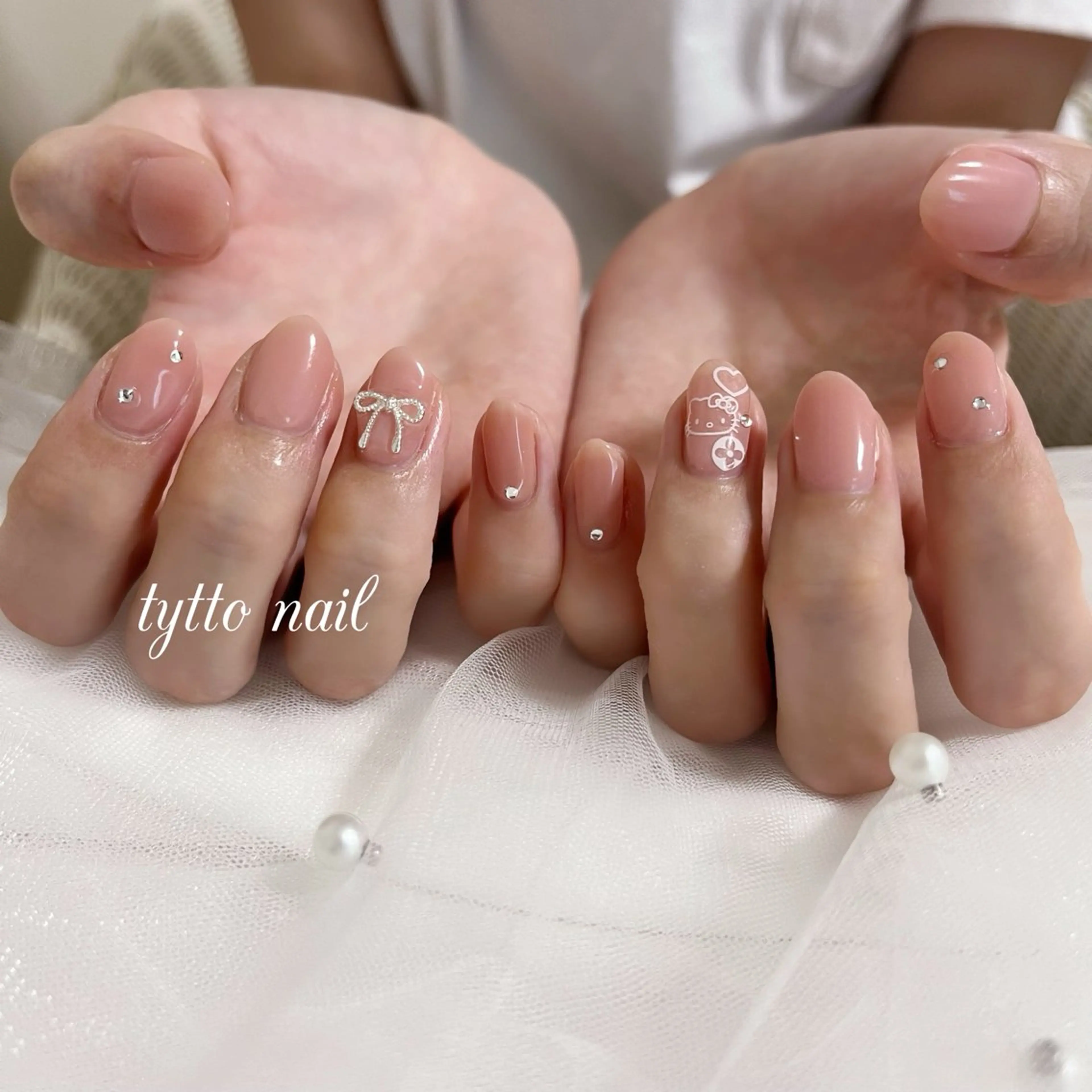 ネイル キラキラネイル 韓国ネイル オフィスネイル ワンカラーネイル ピンク ハンドネイル tytto nail ❤︎‪‪eri‪‪のネイルデザイン