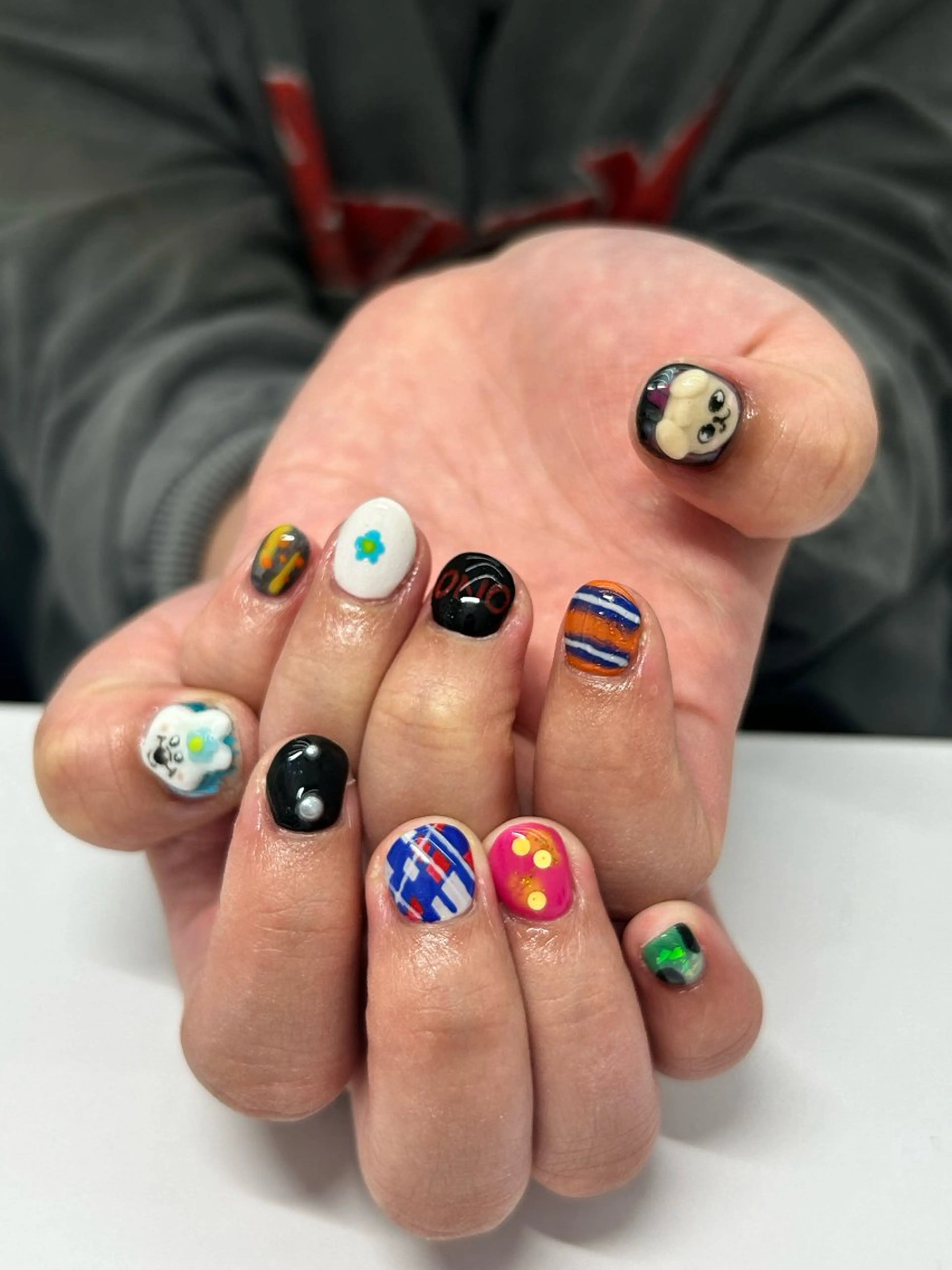 ネイル ハンドネイル プライベートネイルサロンone nail所属・one nail 【カラフル/個性派】のネイルデザイン