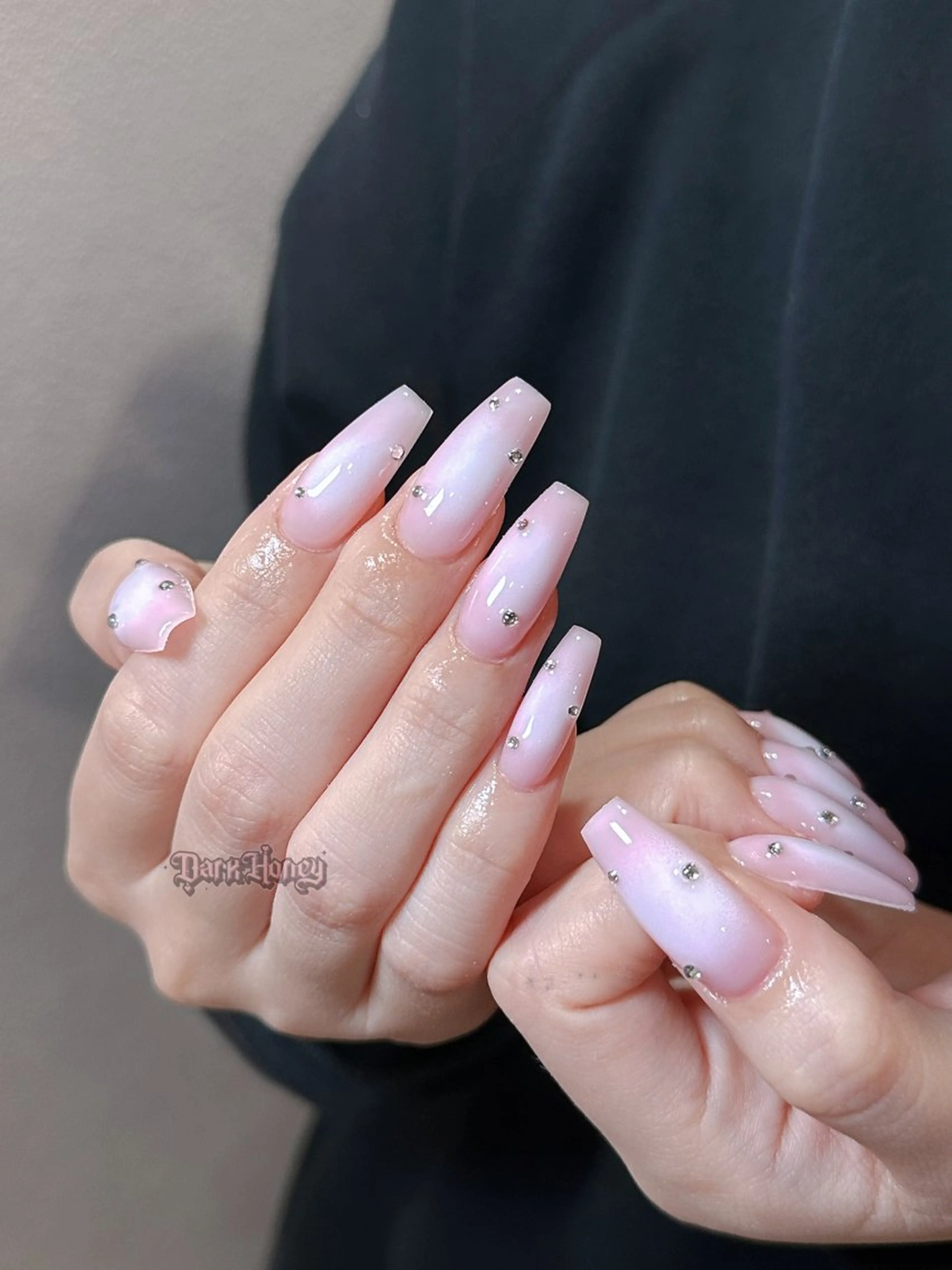 ネイル ハンドネイル Dark honey スカルプ専門原宿店のネイルデザイン