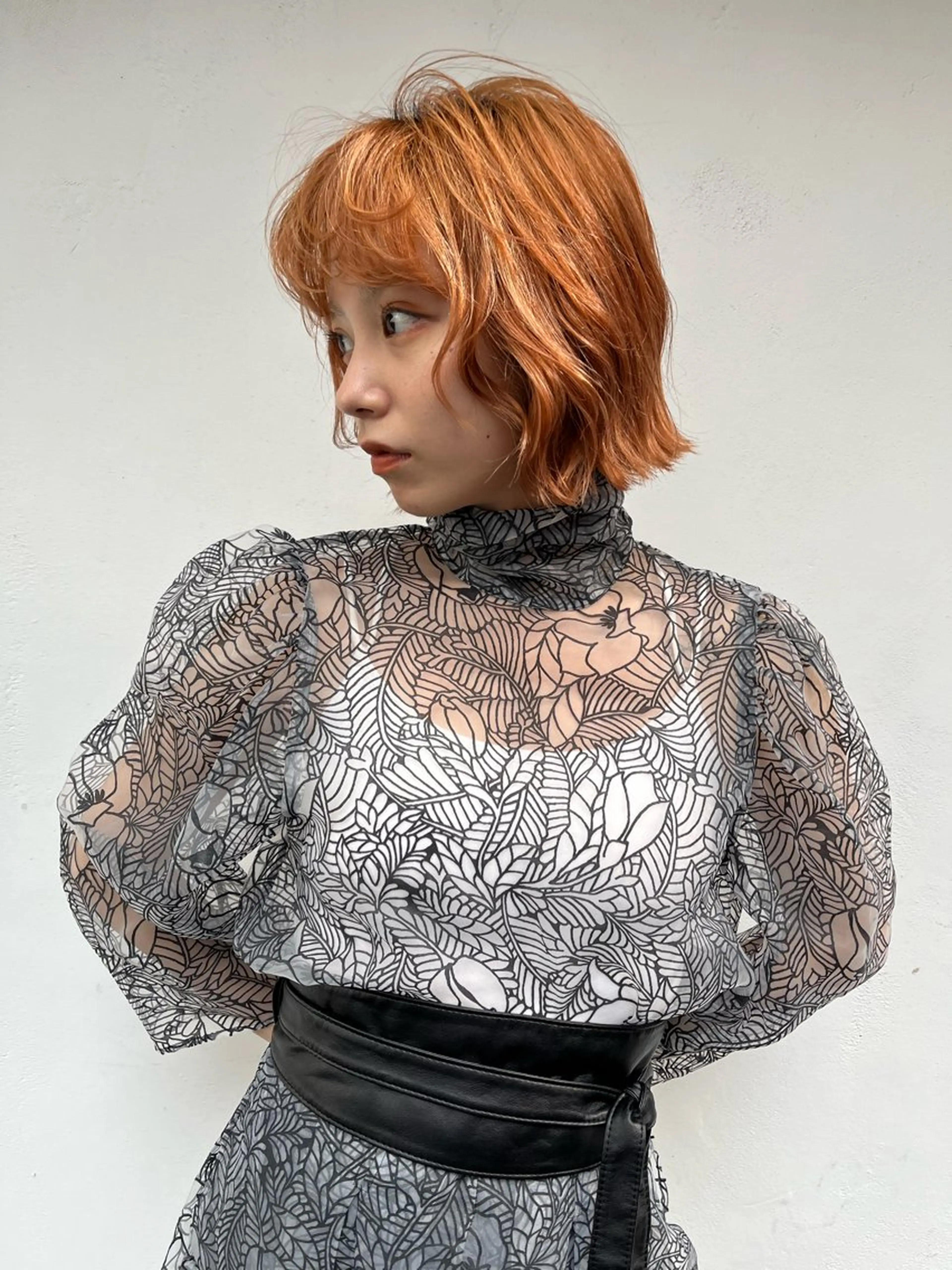 ミディアム カラー オレンジ 顔まわりレイヤー レイヤーカット iLi所属・iLi 《イリ》のヘアスタイル