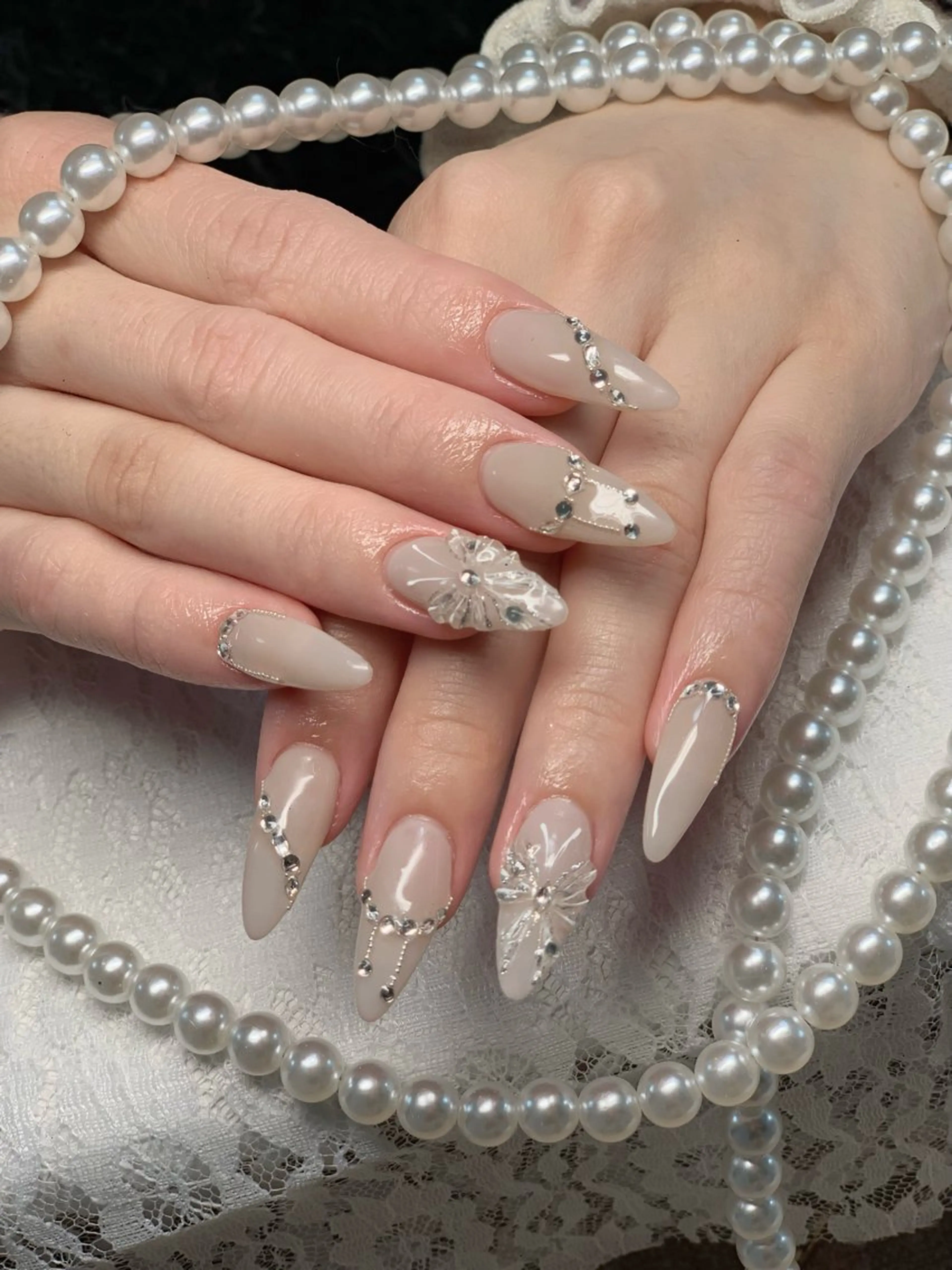 ネイル オーロラネイル フレンチネイル ジェルネイル ハロウィン キラキラネイル H.baby Nail Salon所属・H.baby Nail Salonのネイルデザイン