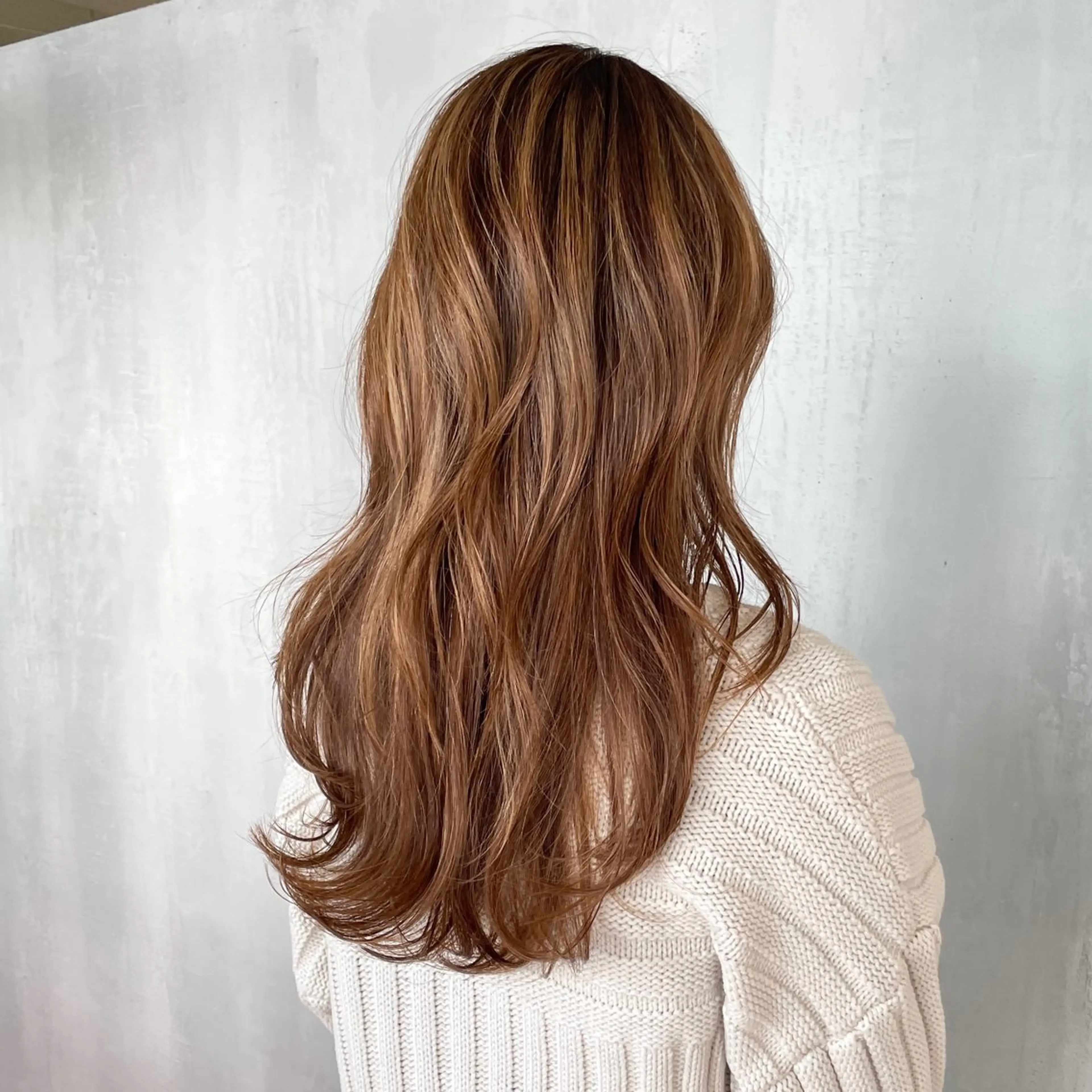 ロング カラー ハイライトカラー ハイライト カット ヘアカラー DX SHARE SALON所属・ツヤ感白髪ぼかし KEIKOのヘアスタイル