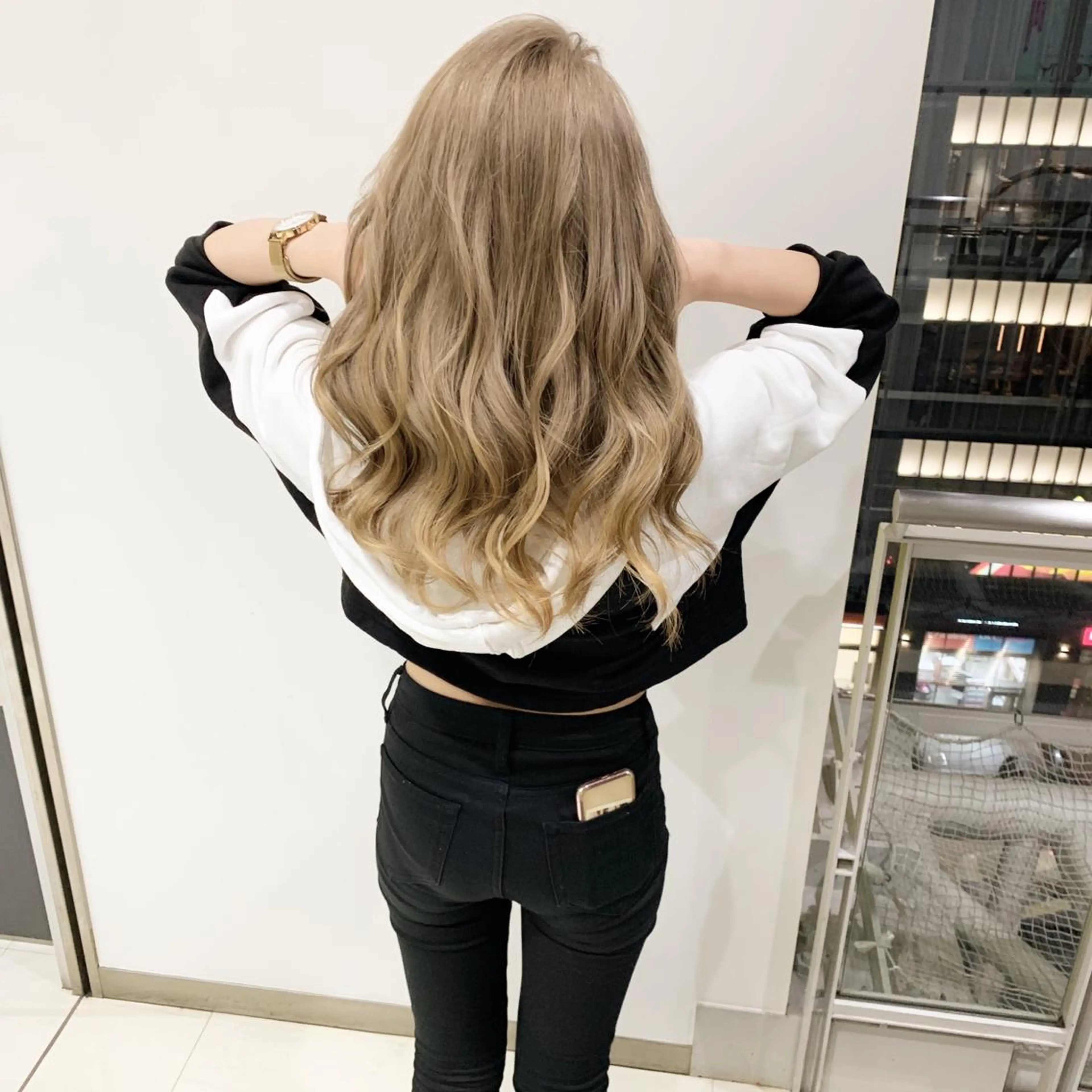 ロング カラー ヘアアレンジ ダブルカラー グレージュ ヘアカラー TATSUYA アートディレクターのヘアスタイル