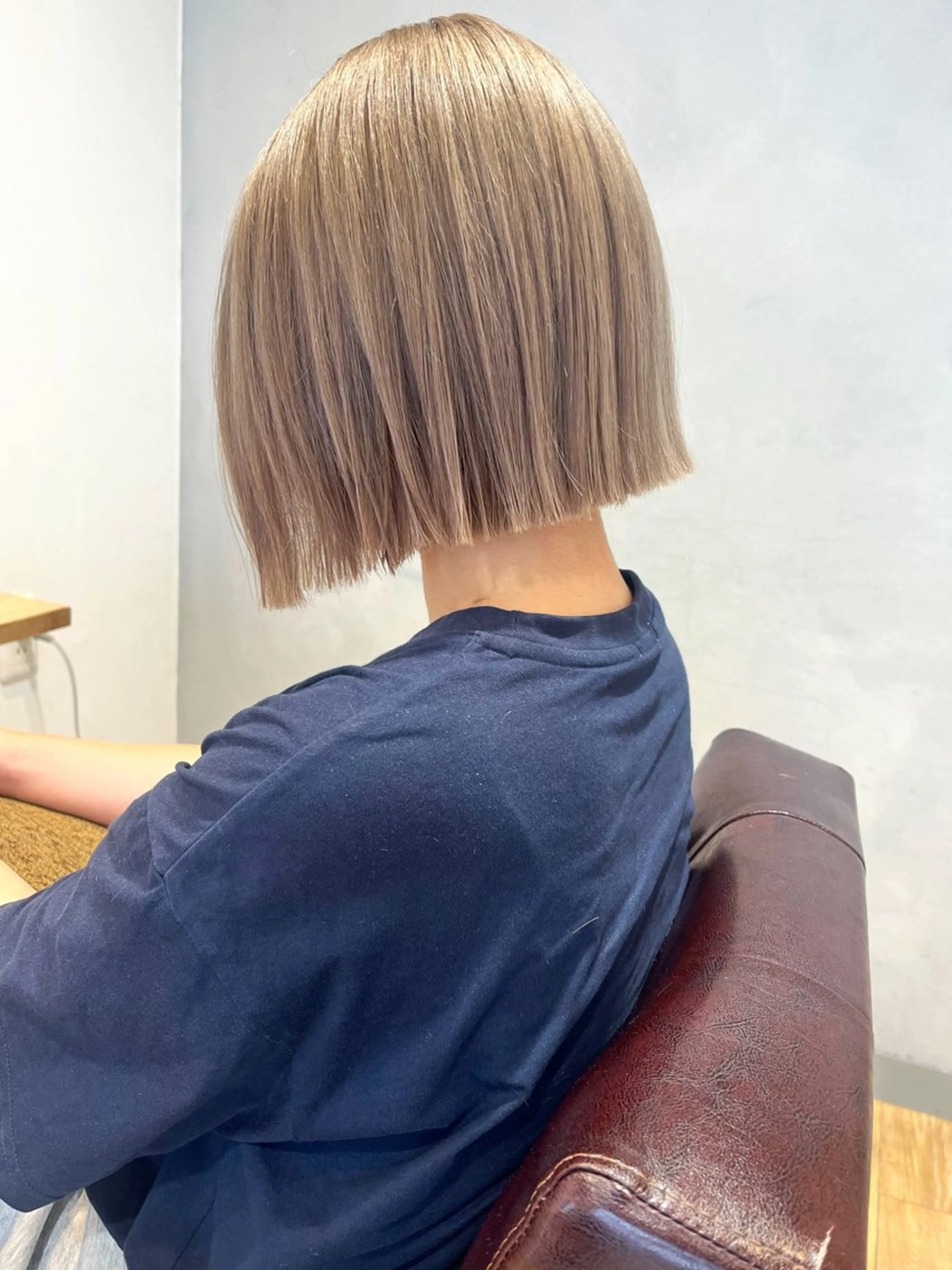 ショート カラー ヘアカラー トリートメント 切りっぱなしボブ ×顔周り🌷江梨🍎のヘアスタイル