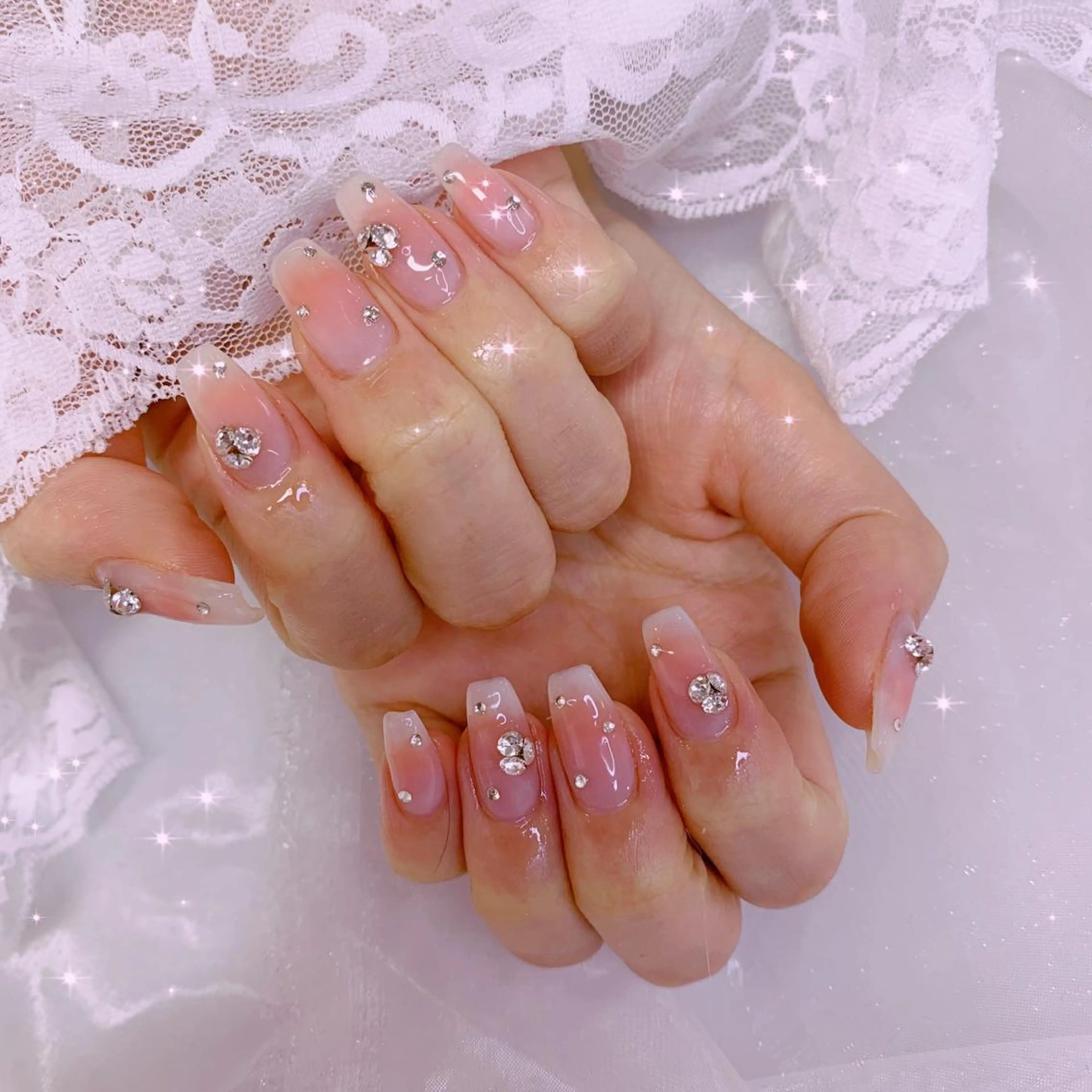 ネイル ハンドネイル La neige* yuki 🥯🍑のネイルデザイン