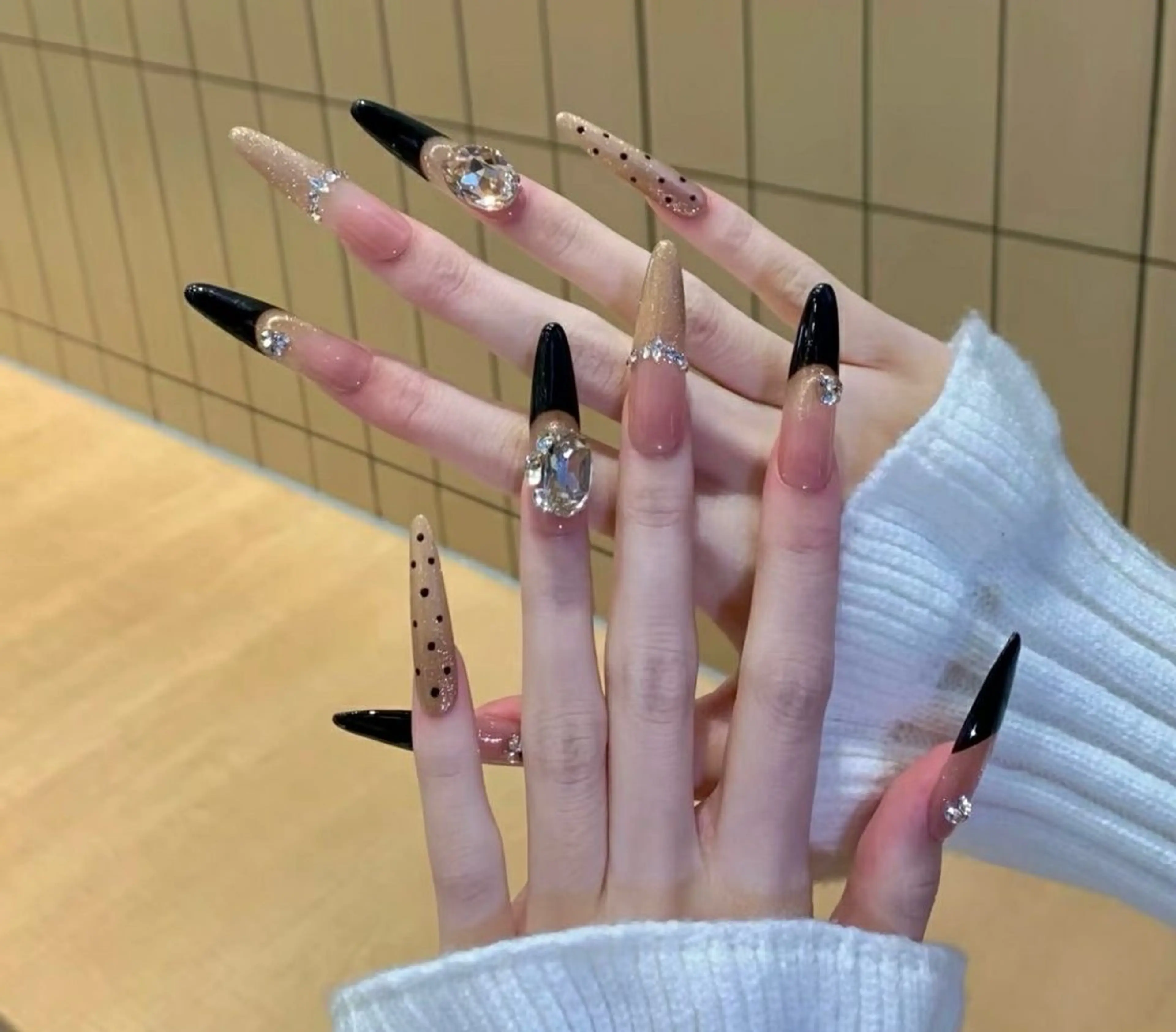 ネイル アートネイル オーロラネイル ブルー チークネイル フットネイル ハンドネイル NICY NAIL所属・NICY NAIL 池袋のネイルデザイン