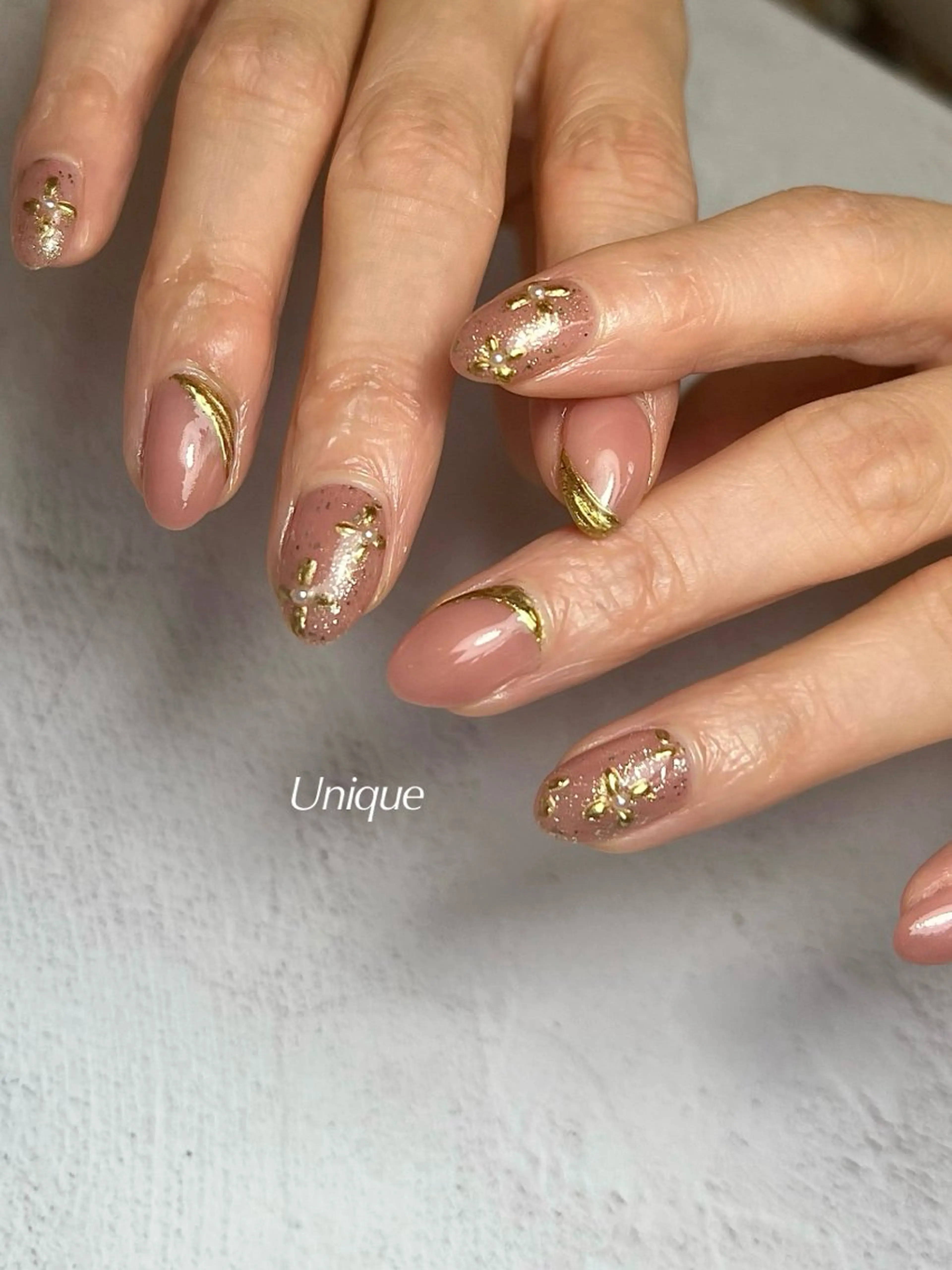 ネイル ハンドネイル Unique 【ユニーク】のネイルデザイン