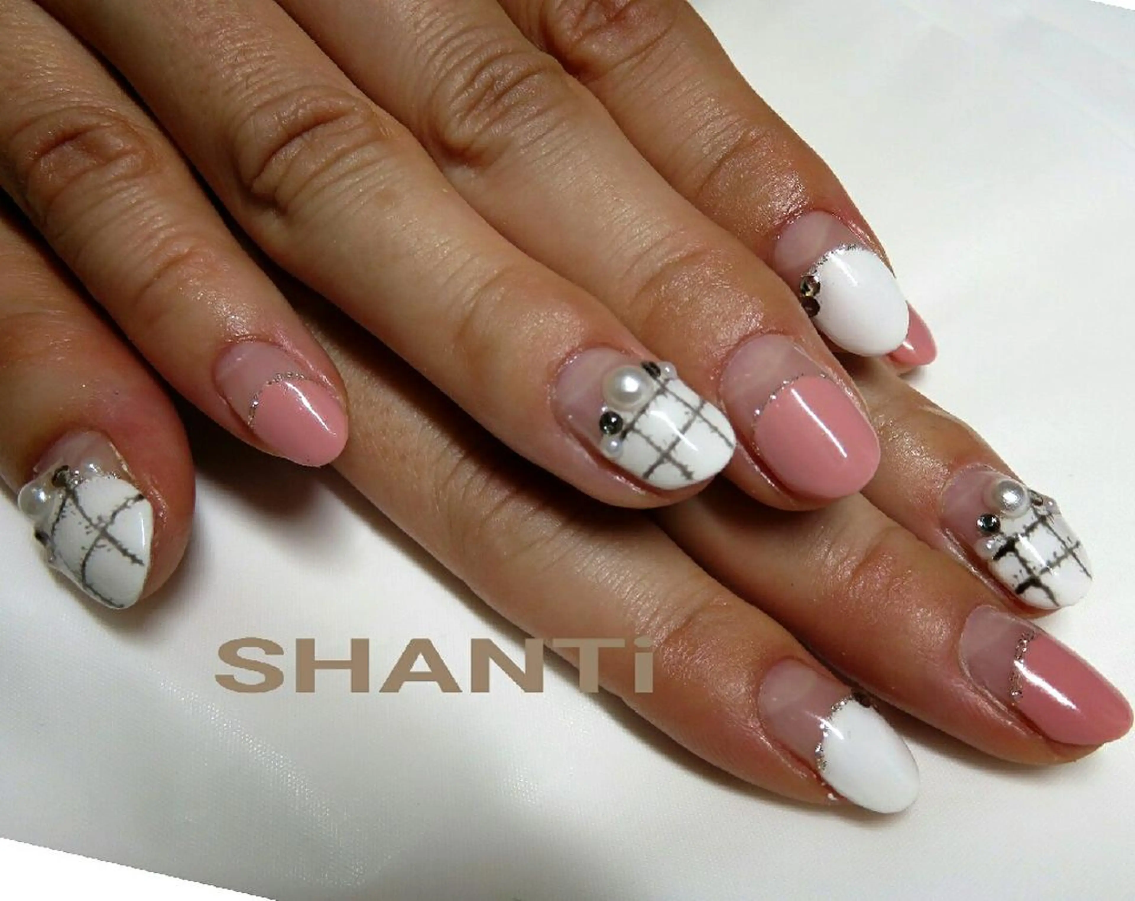 ネイル フレンチネイル SHANTi所属・shanti 木村のネイルデザイン