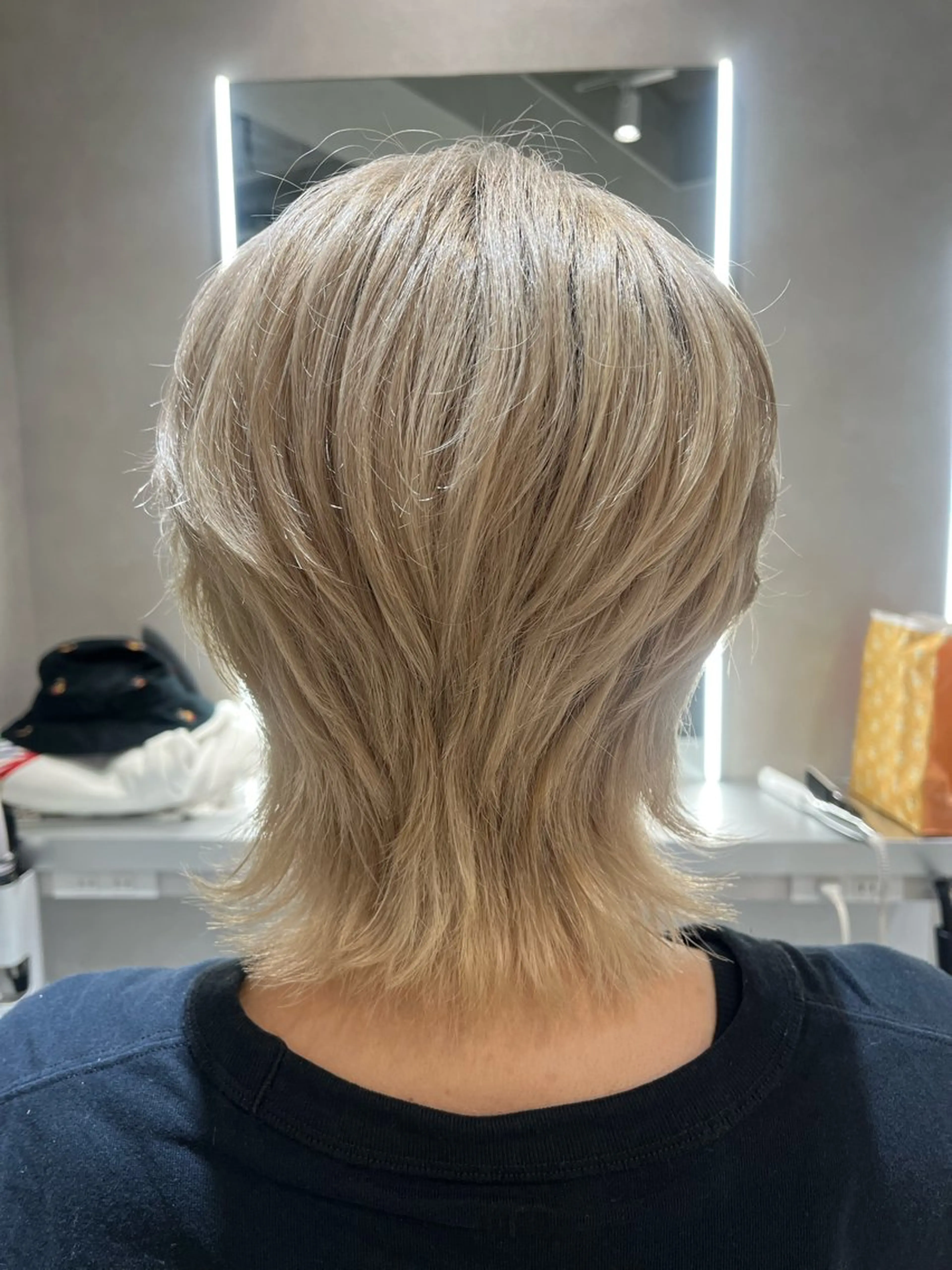メンズ 韓国メンズ特化 ダウン・毛流れパーマのヘアスタイル
