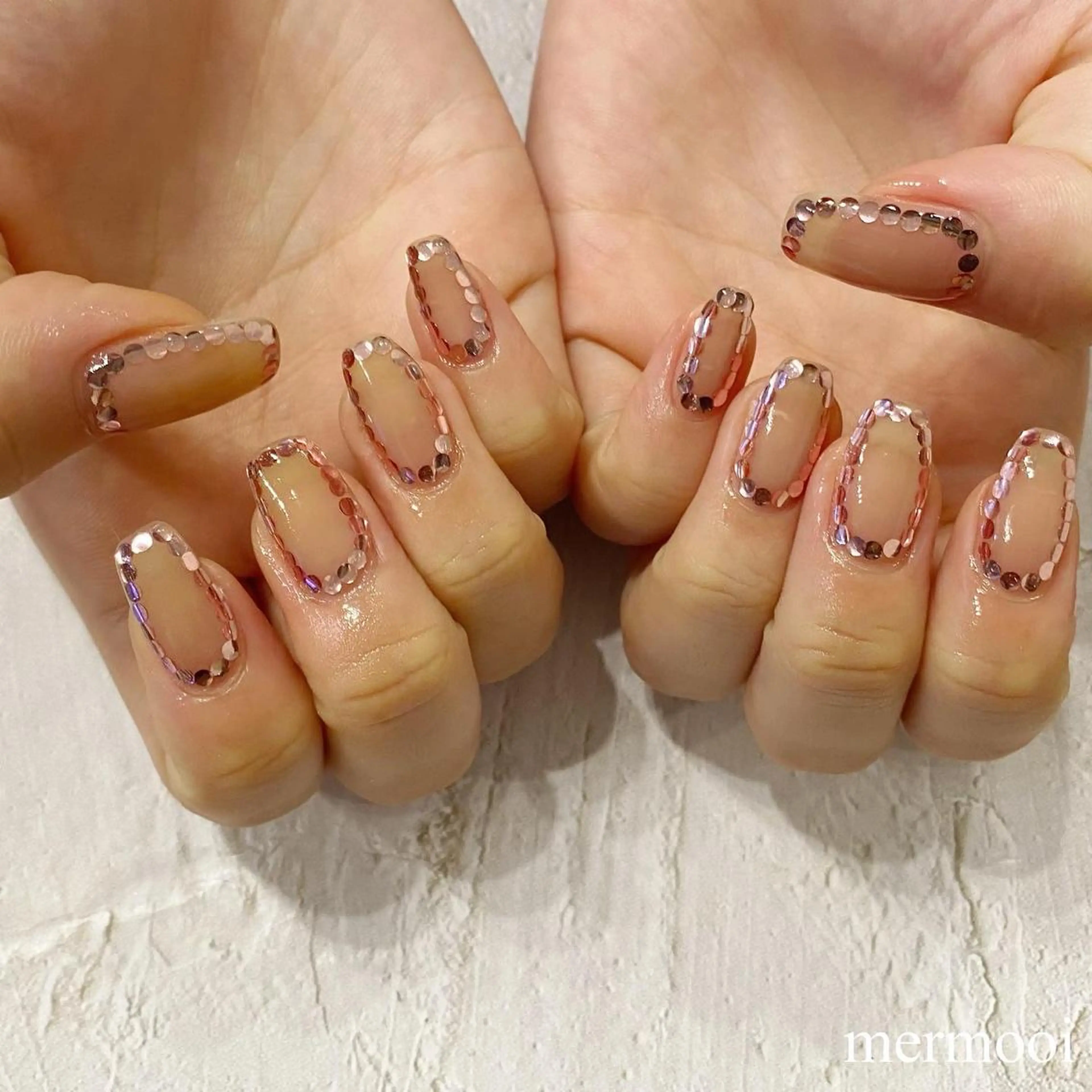 ネイル ホログラムネイル 韓国ネイル ニュアンスネイル シンプルネイル ハンドネイル mermooi nailのネイルデザイン