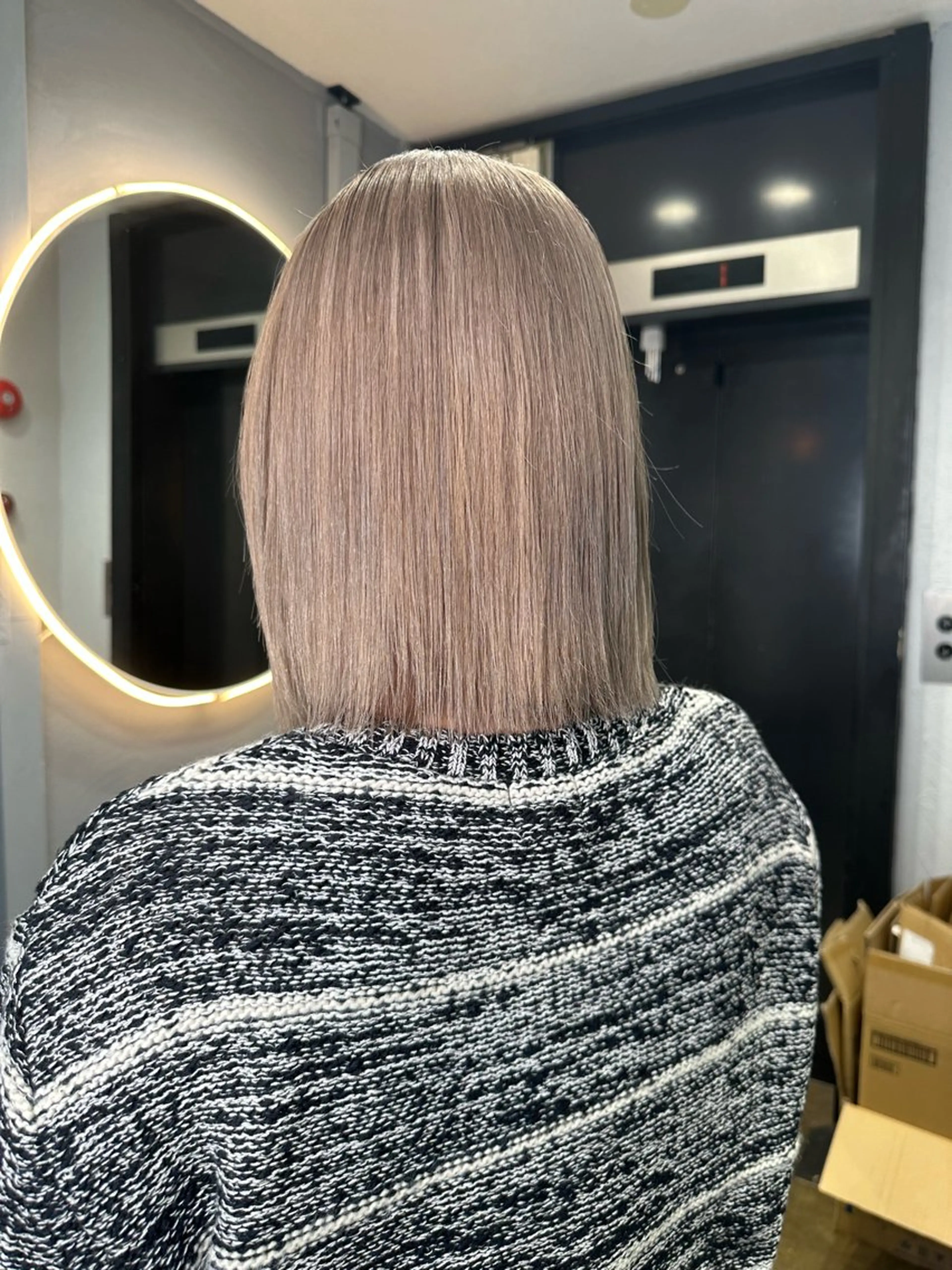 ミディアム NATSUMI 🌹のヘアスタイル