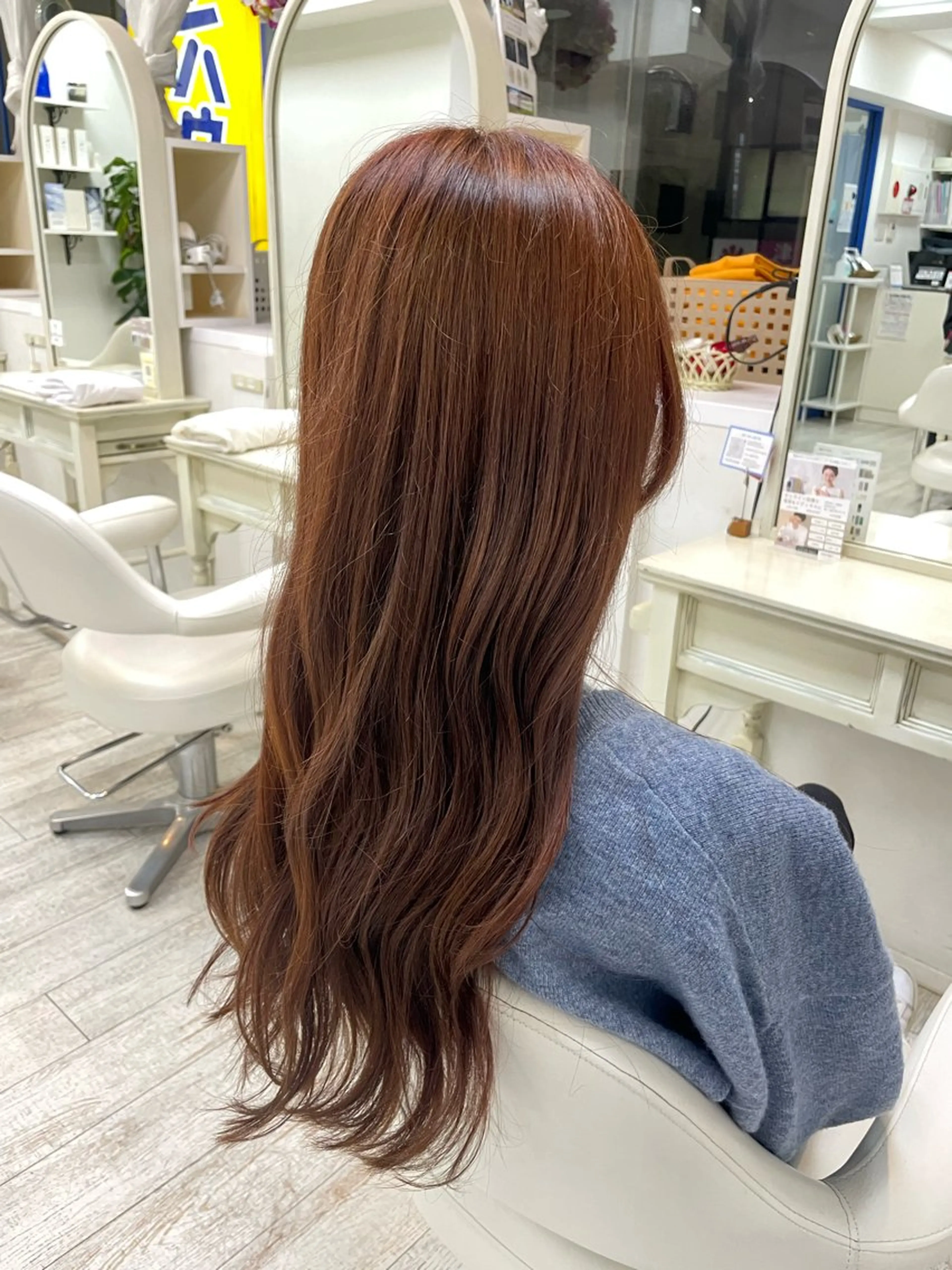 ロング カット ヘアカラー 新籾 尚哉のヘアスタイル